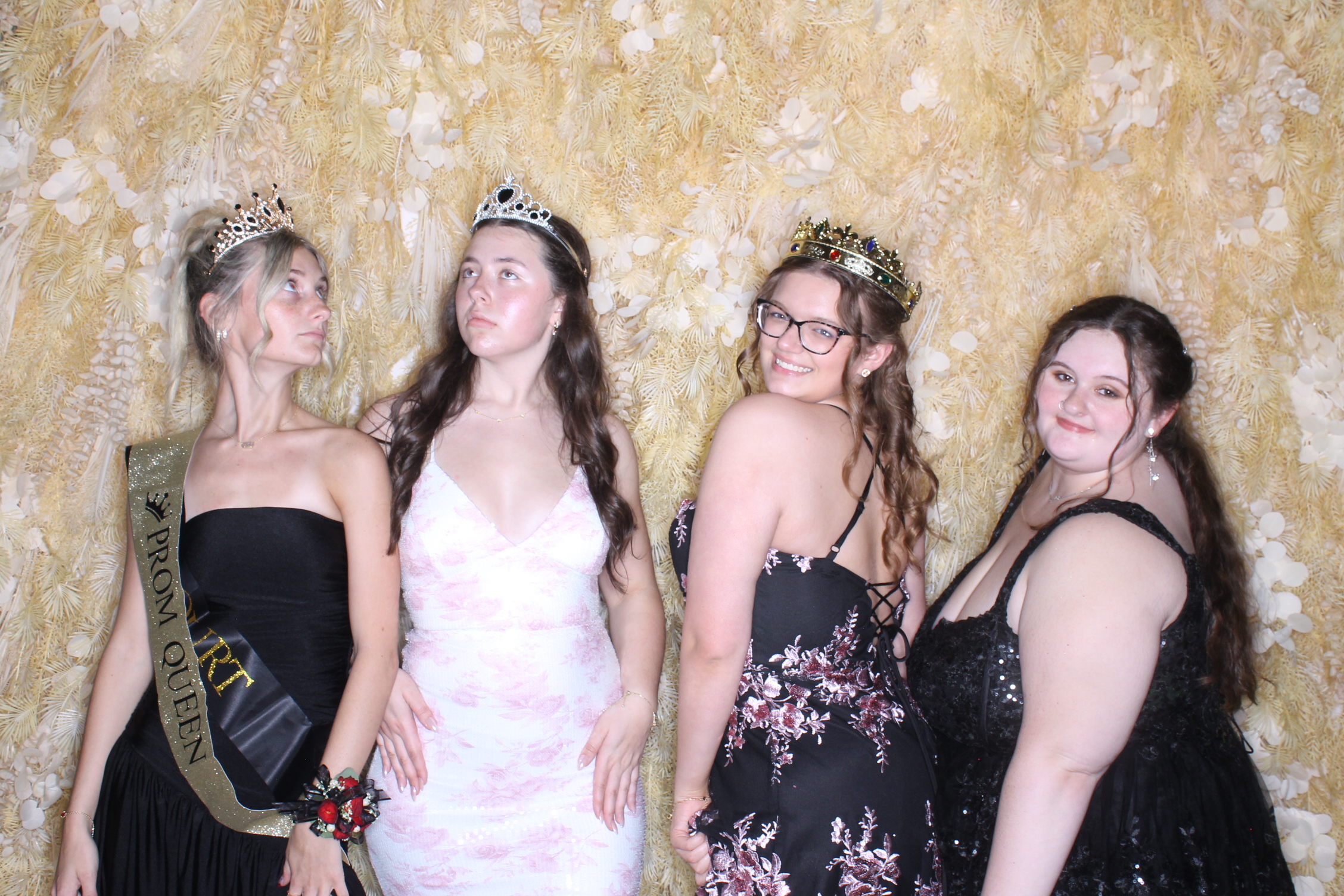 West Clermont 2025 Prom | View more photos from the event at gallery.photoboothcincy.com/u/PhotoBoothCincy/West-Clermont-2025-Prom