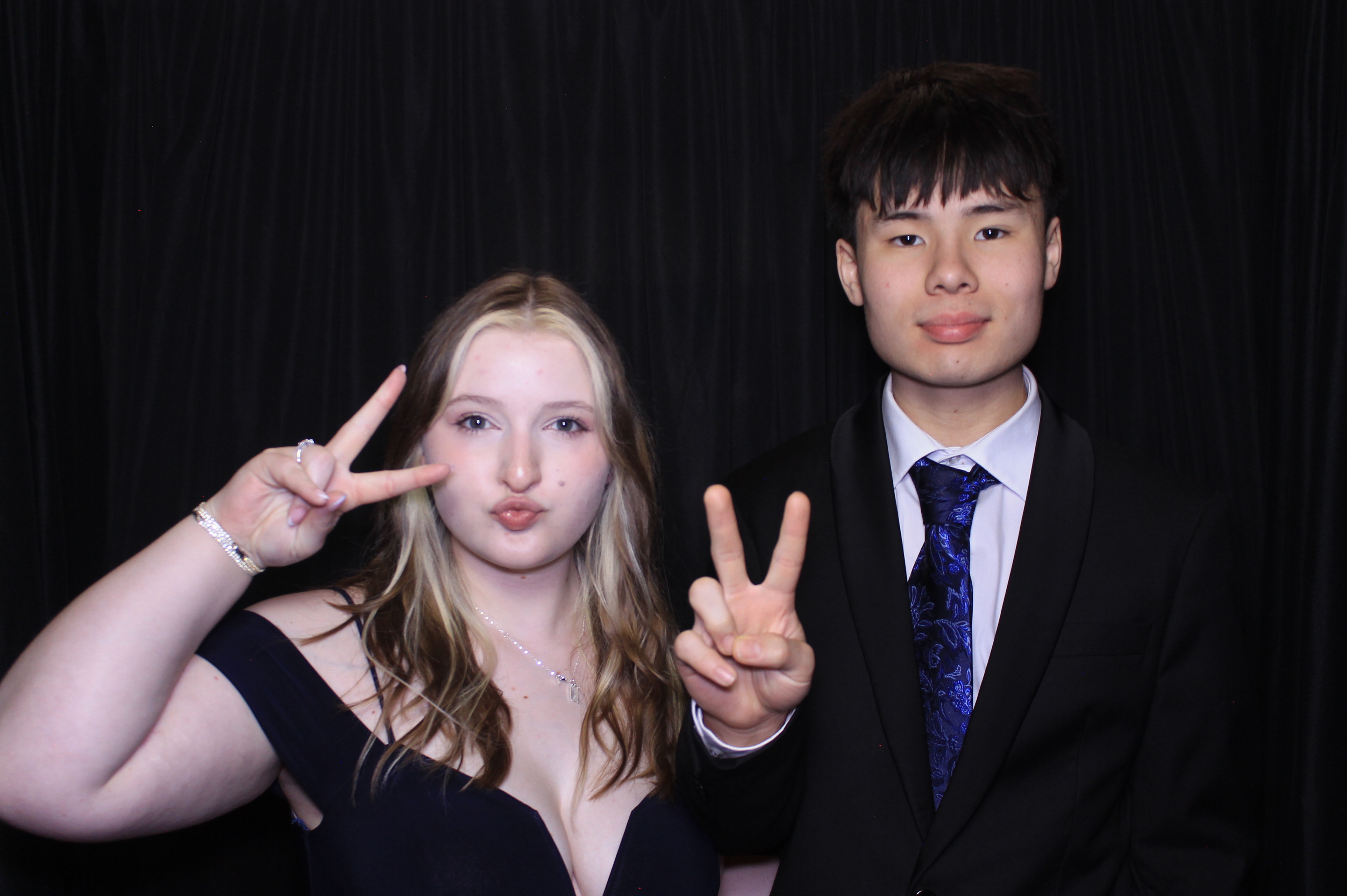 West Clermont 2025 Prom | View more photos from the event at gallery.photoboothcincy.com/u/PhotoBoothCincy/West-Clermont-2025-Prom
