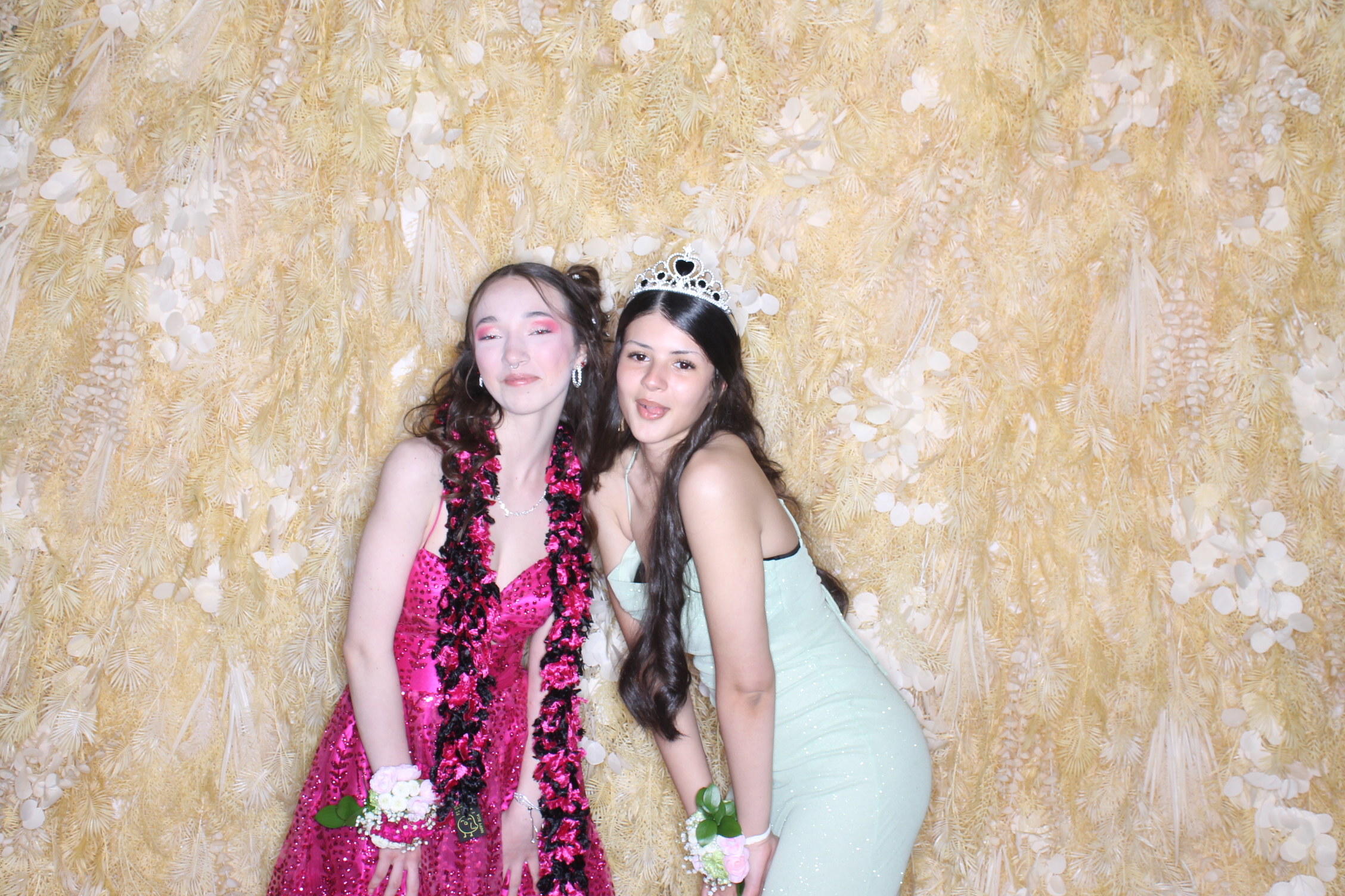 West Clermont 2025 Prom | View more photos from the event at gallery.photoboothcincy.com/u/PhotoBoothCincy/West-Clermont-2025-Prom