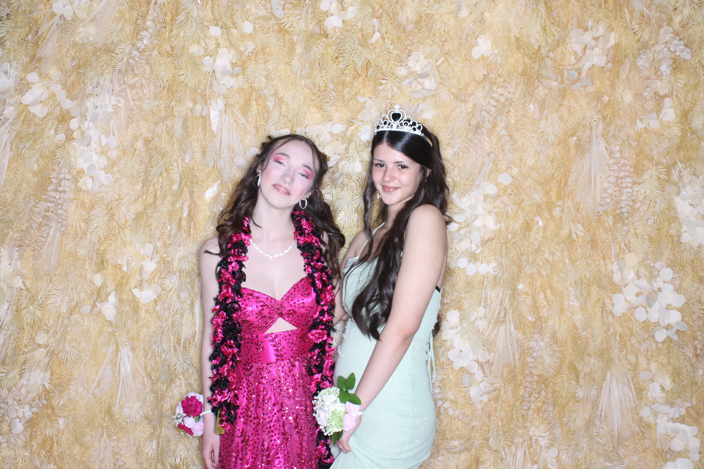 West Clermont 2025 Prom | View more photos from the event at gallery.photoboothcincy.com/u/PhotoBoothCincy/West-Clermont-2025-Prom