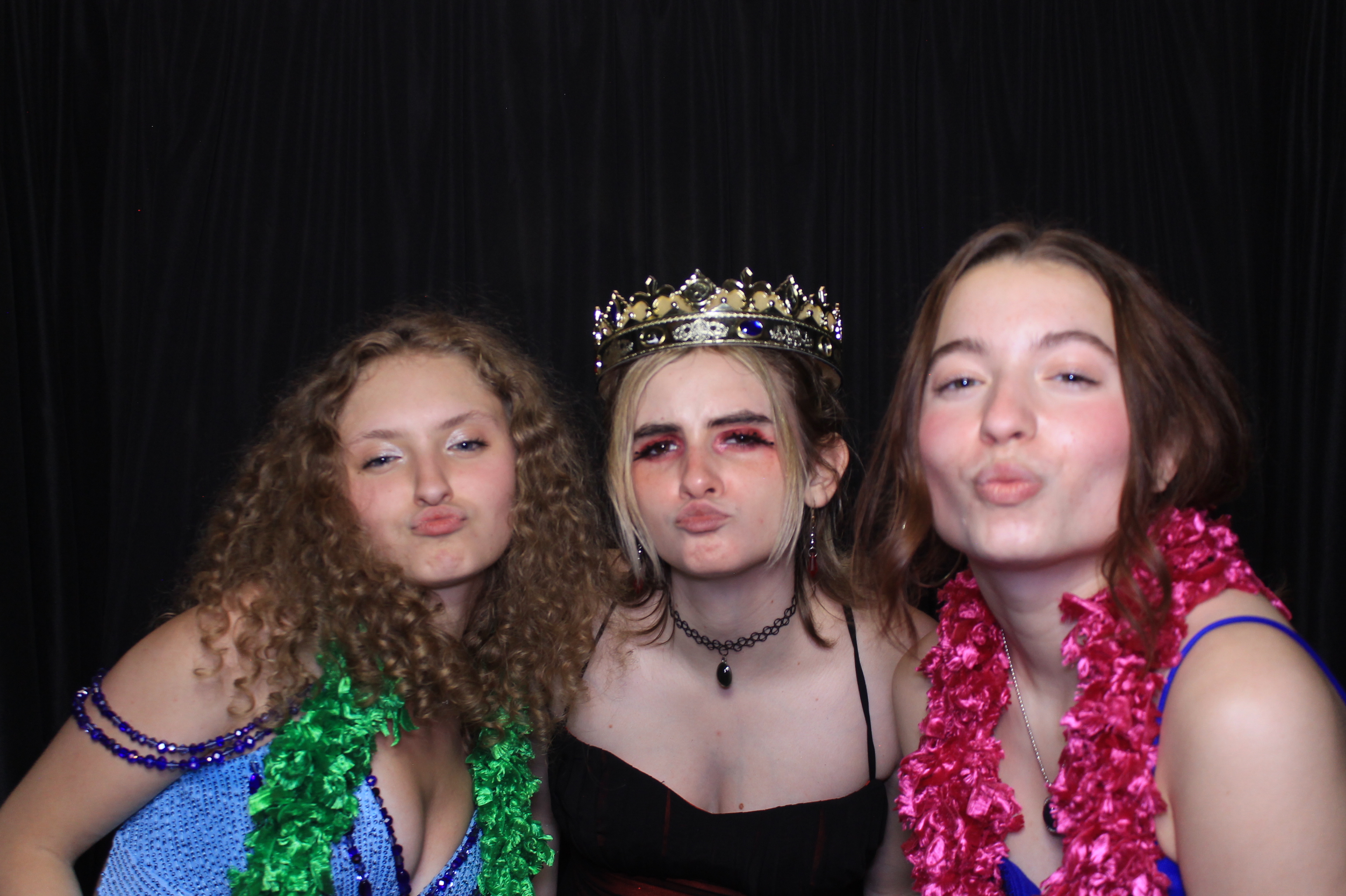 West Clermont 2025 Prom | View more photos from the event at gallery.photoboothcincy.com/u/PhotoBoothCincy/West-Clermont-2025-Prom