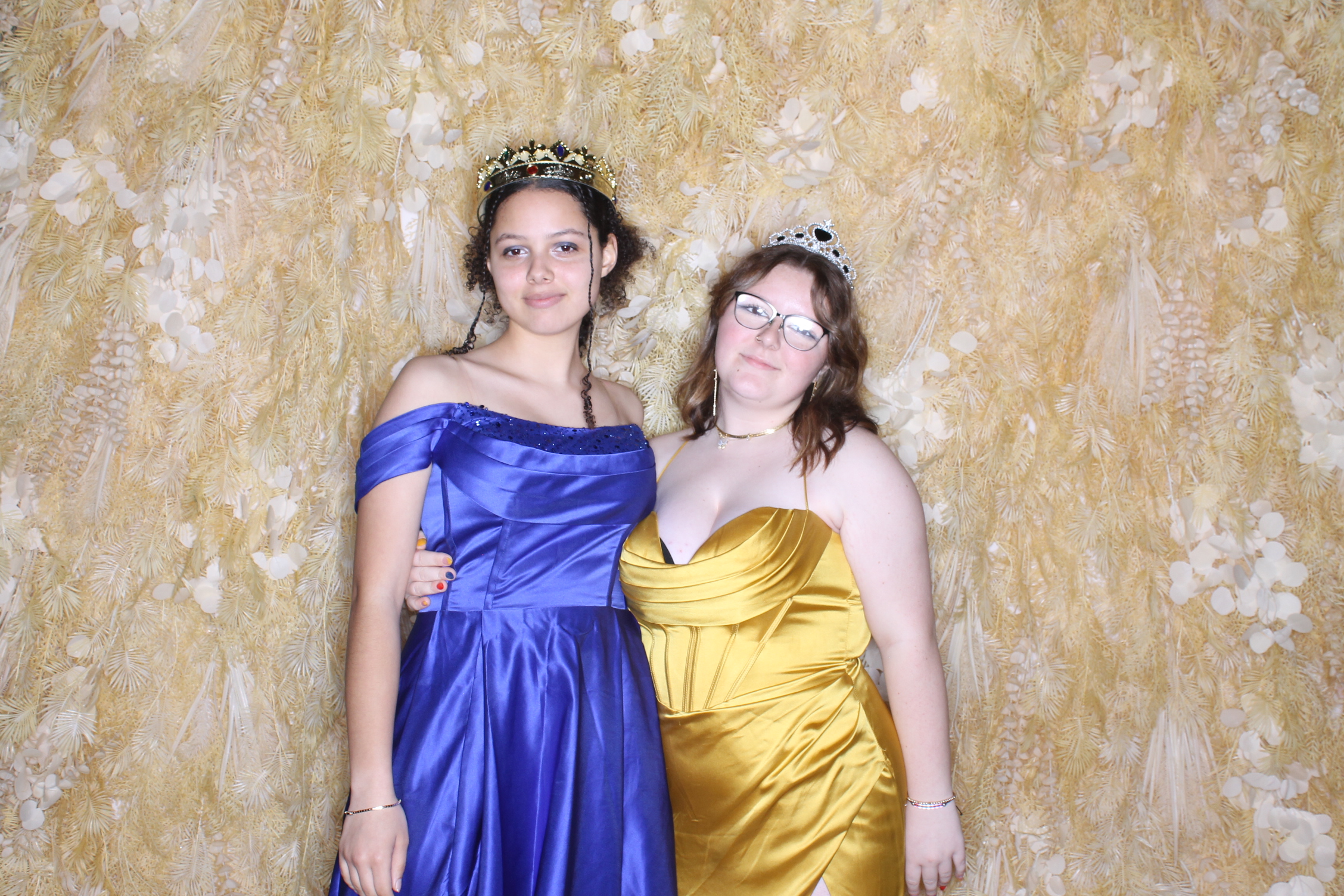 West Clermont 2025 Prom | View more photos from the event at gallery.photoboothcincy.com/u/PhotoBoothCincy/West-Clermont-2025-Prom