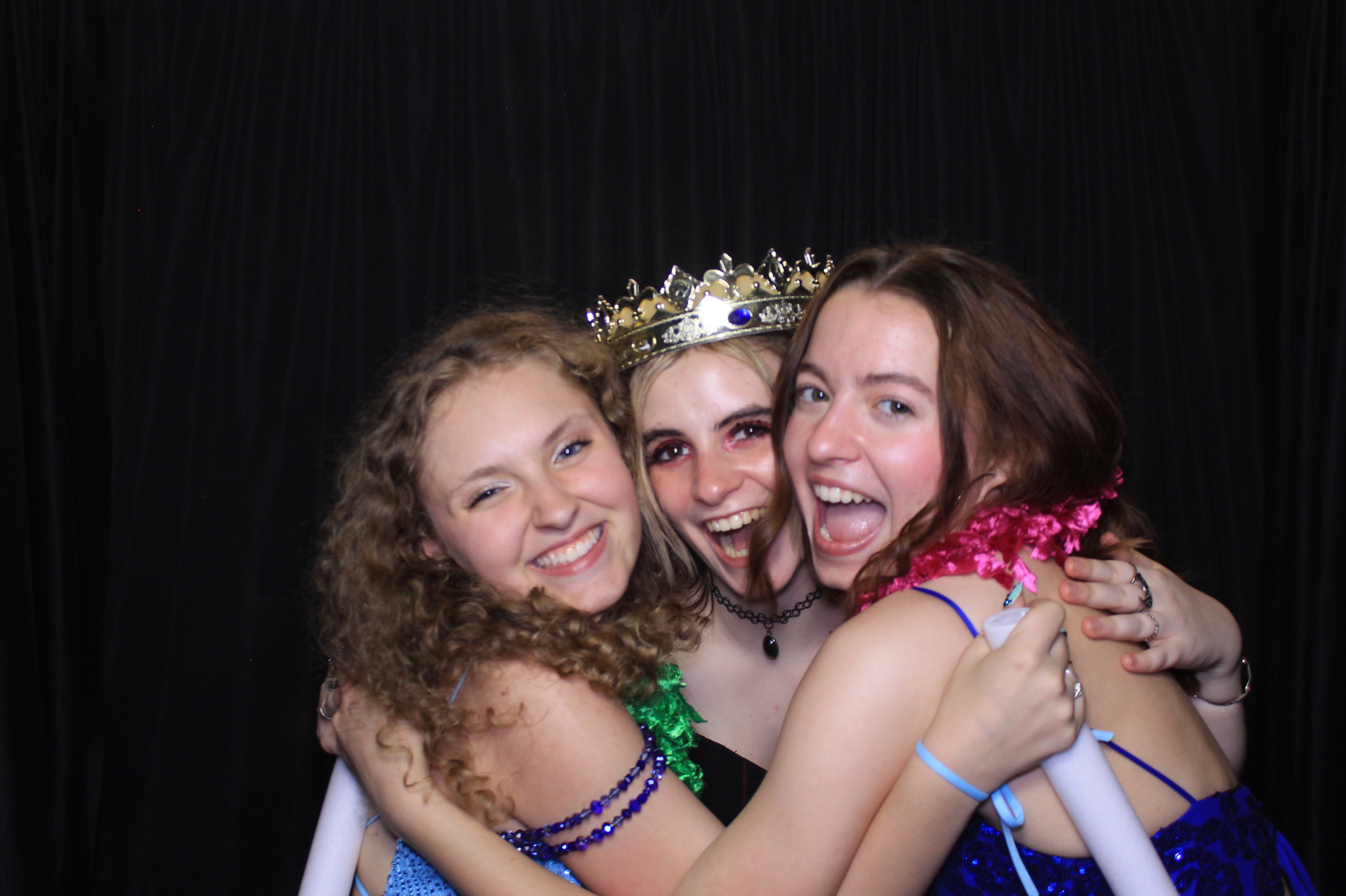 West Clermont 2025 Prom | View more photos from the event at gallery.photoboothcincy.com/u/PhotoBoothCincy/West-Clermont-2025-Prom