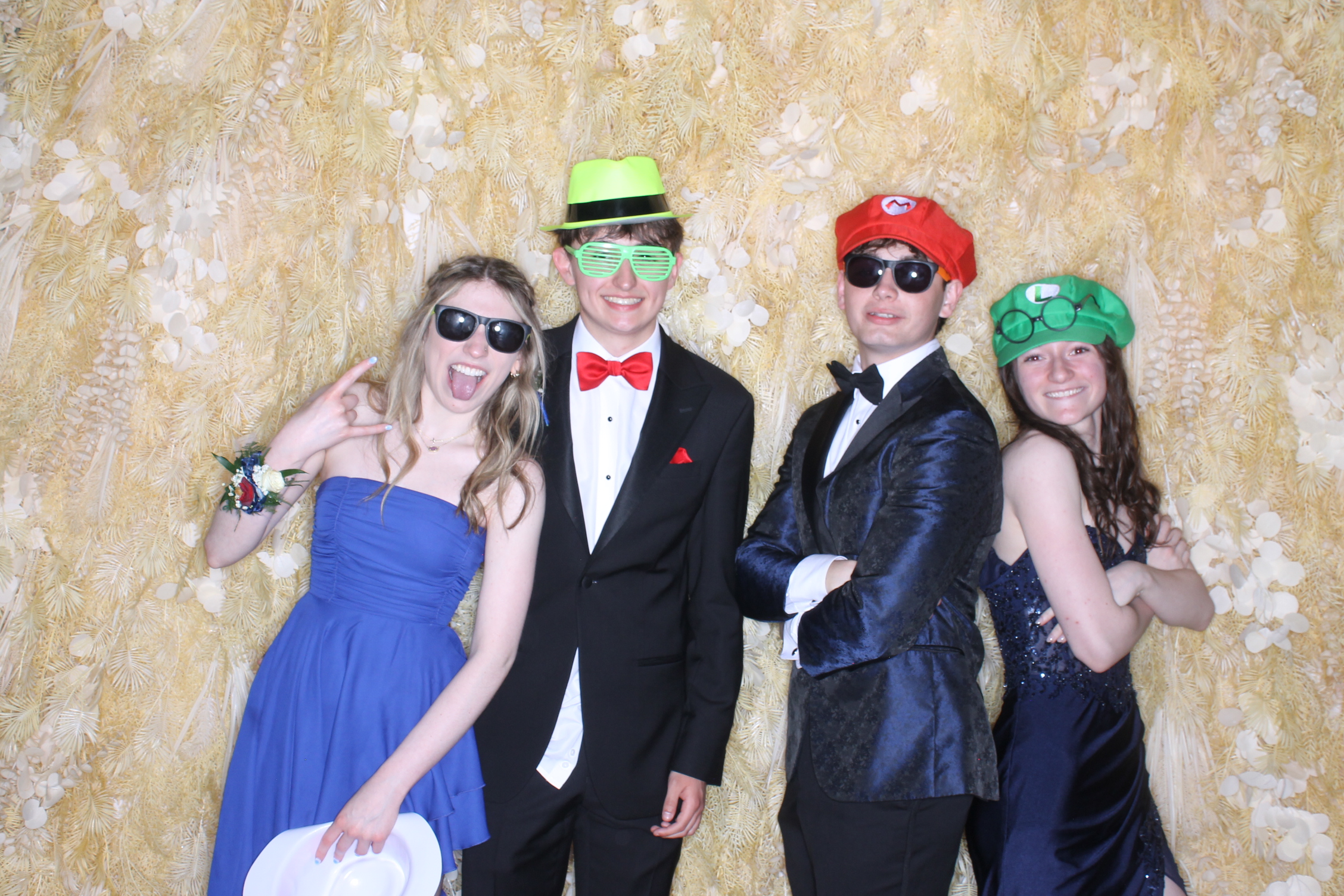 West Clermont 2025 Prom | View more photos from the event at gallery.photoboothcincy.com/u/PhotoBoothCincy/West-Clermont-2025-Prom