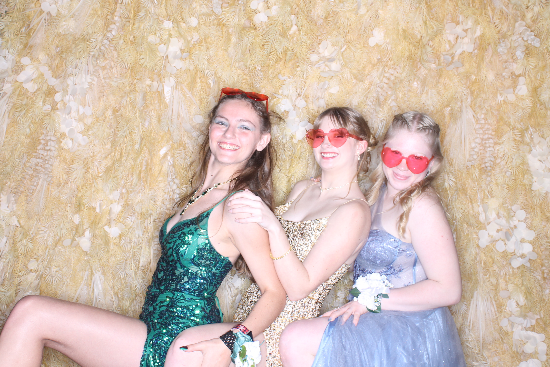 West Clermont 2025 Prom | View more photos from the event at gallery.photoboothcincy.com/u/PhotoBoothCincy/West-Clermont-2025-Prom