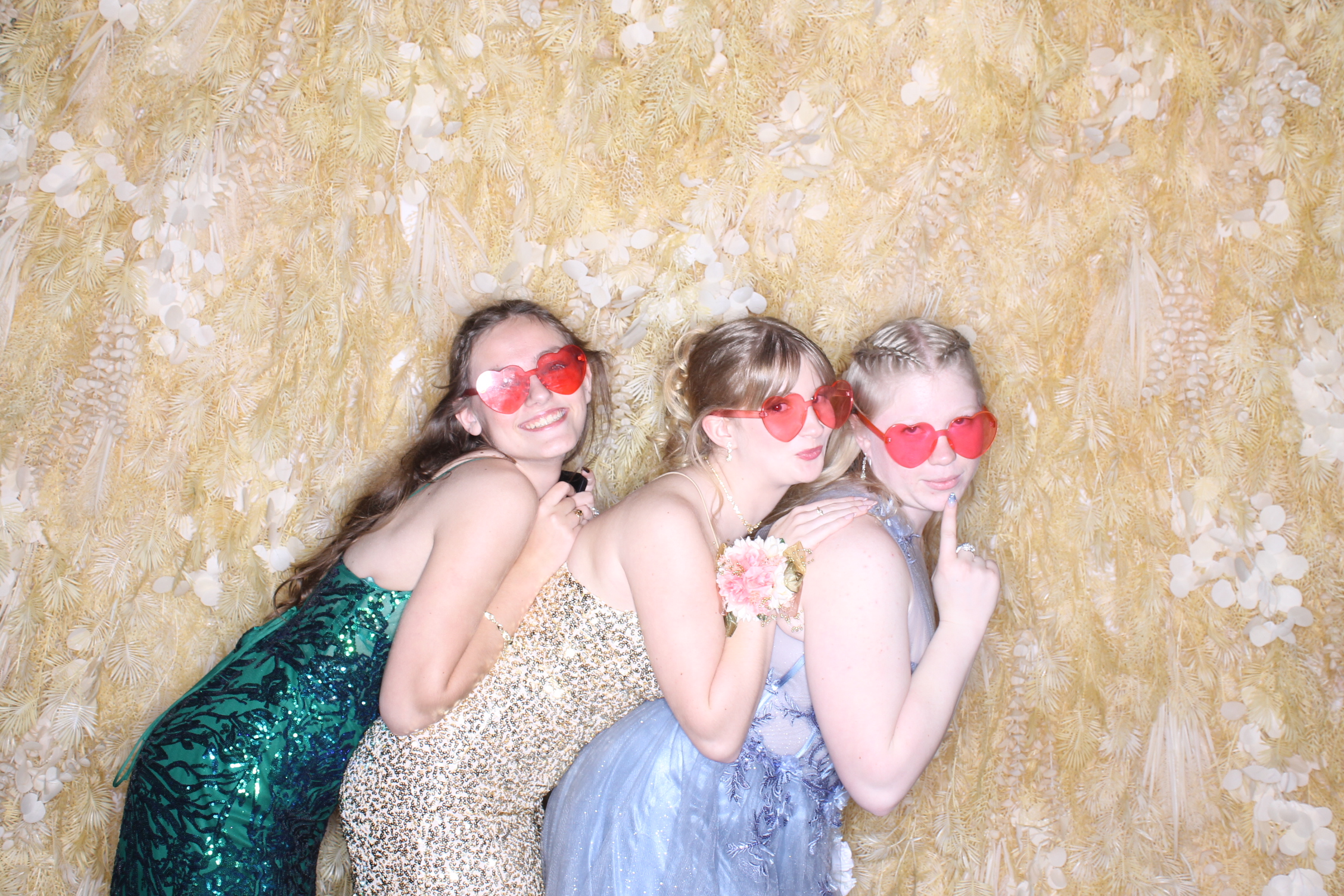 West Clermont 2025 Prom | View more photos from the event at gallery.photoboothcincy.com/u/PhotoBoothCincy/West-Clermont-2025-Prom