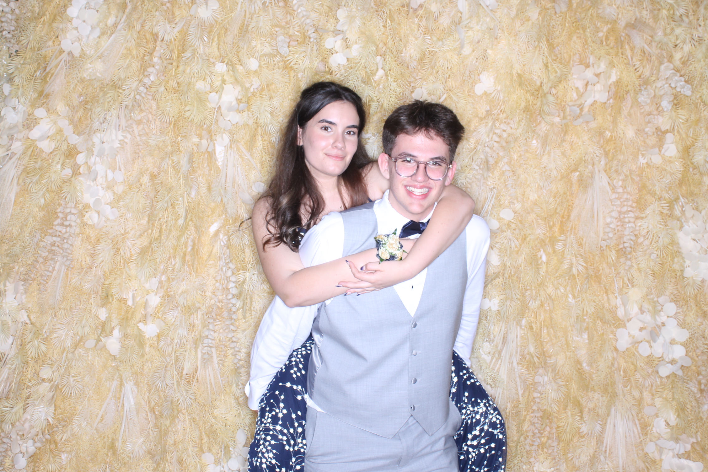 West Clermont 2025 Prom | View more photos from the event at gallery.photoboothcincy.com/u/PhotoBoothCincy/West-Clermont-2025-Prom