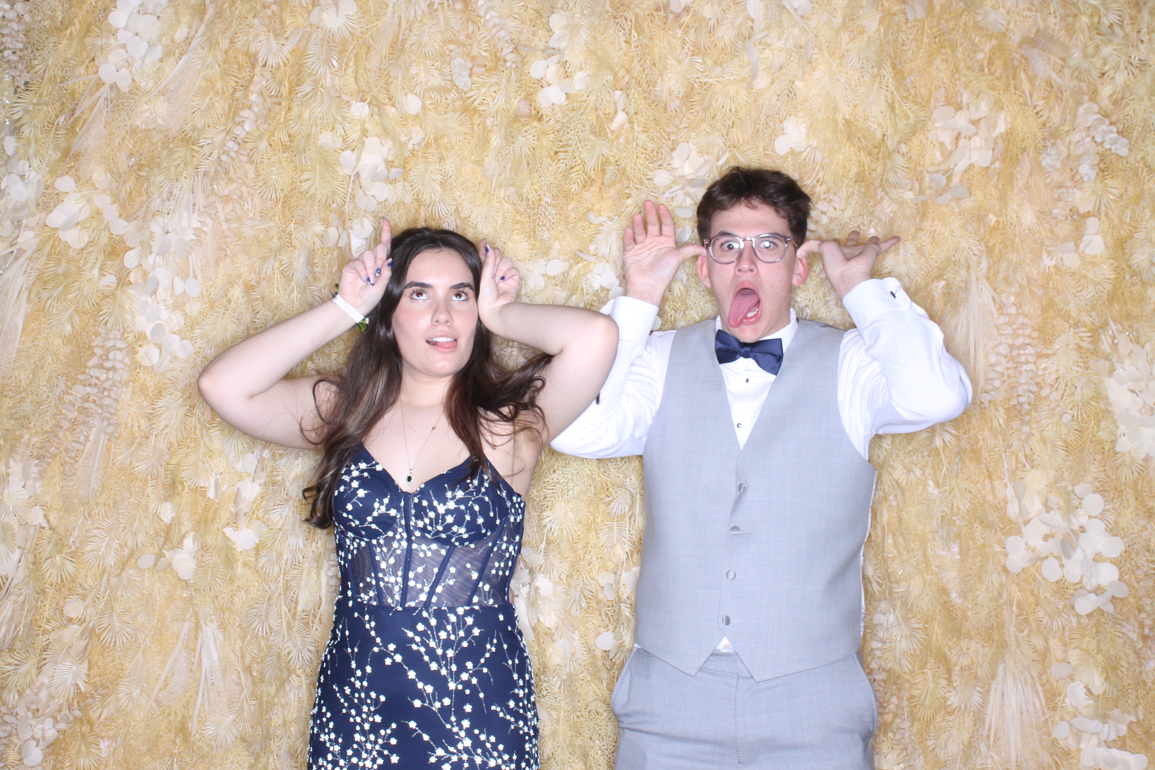 West Clermont 2025 Prom | View more photos from the event at gallery.photoboothcincy.com/u/PhotoBoothCincy/West-Clermont-2025-Prom
