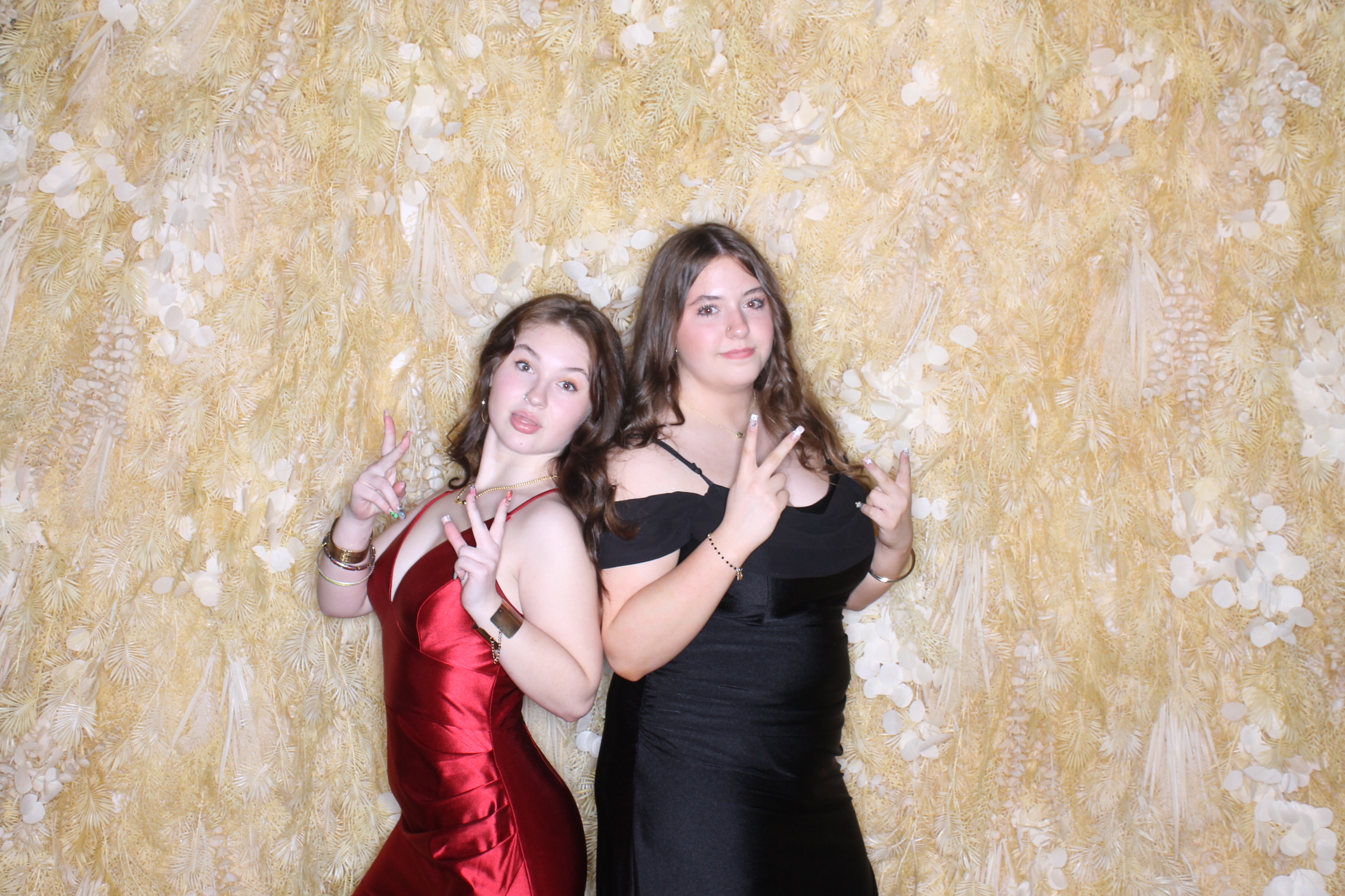 West Clermont 2025 Prom | View more photos from the event at gallery.photoboothcincy.com/u/PhotoBoothCincy/West-Clermont-2025-Prom