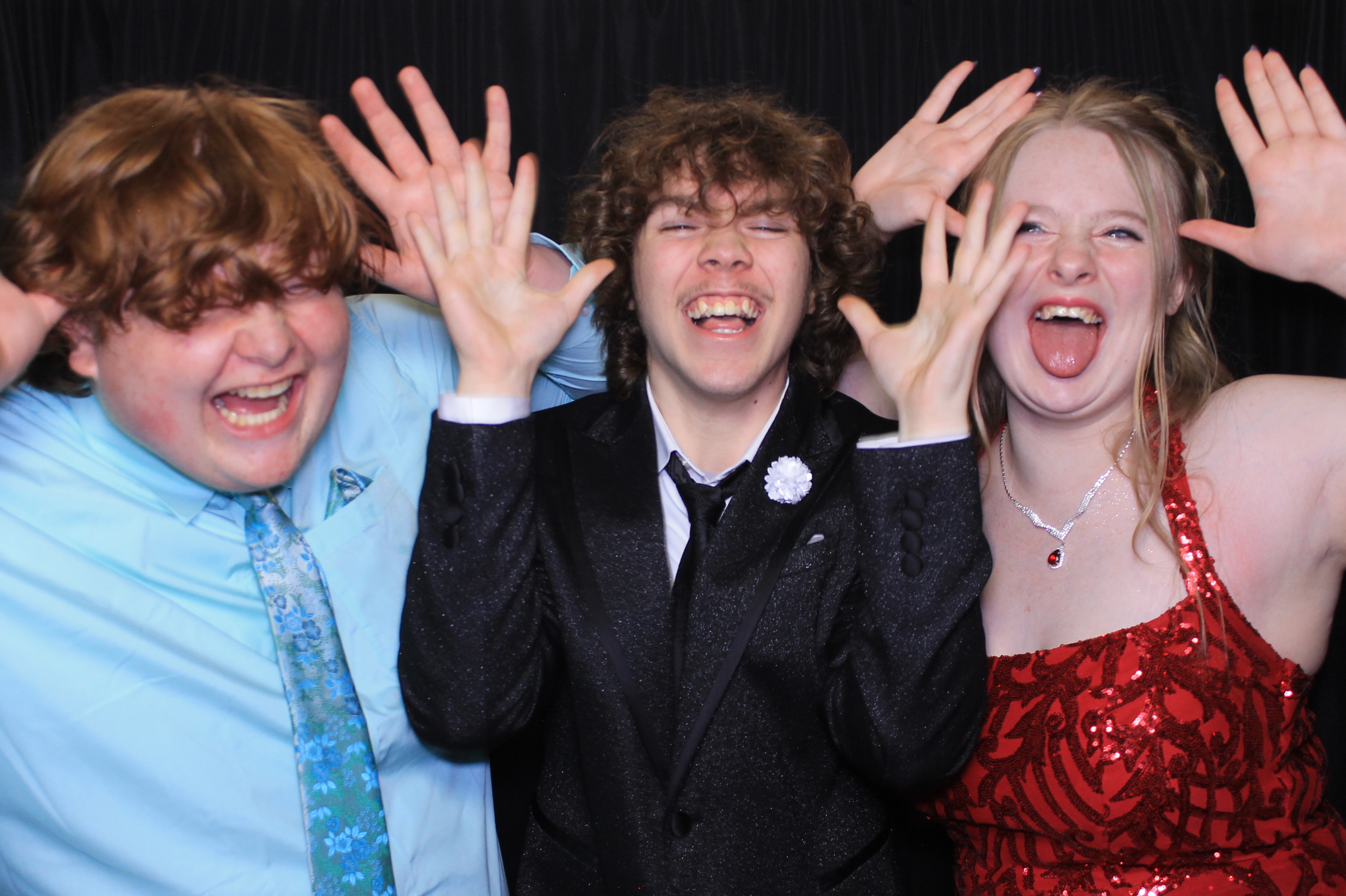 West Clermont 2025 Prom | View more photos from the event at gallery.photoboothcincy.com/u/PhotoBoothCincy/West-Clermont-2025-Prom