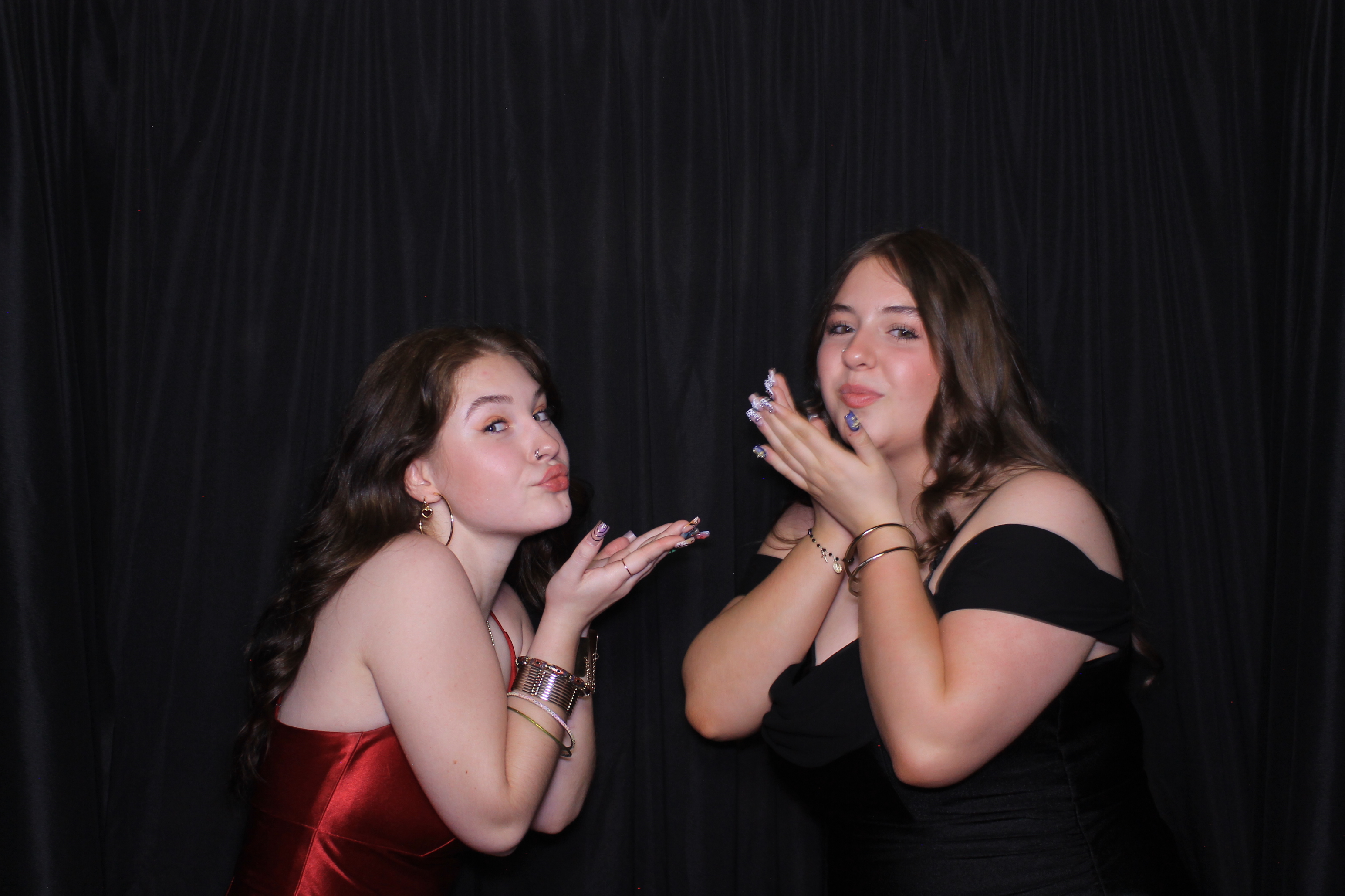 West Clermont 2025 Prom | View more photos from the event at gallery.photoboothcincy.com/u/PhotoBoothCincy/West-Clermont-2025-Prom