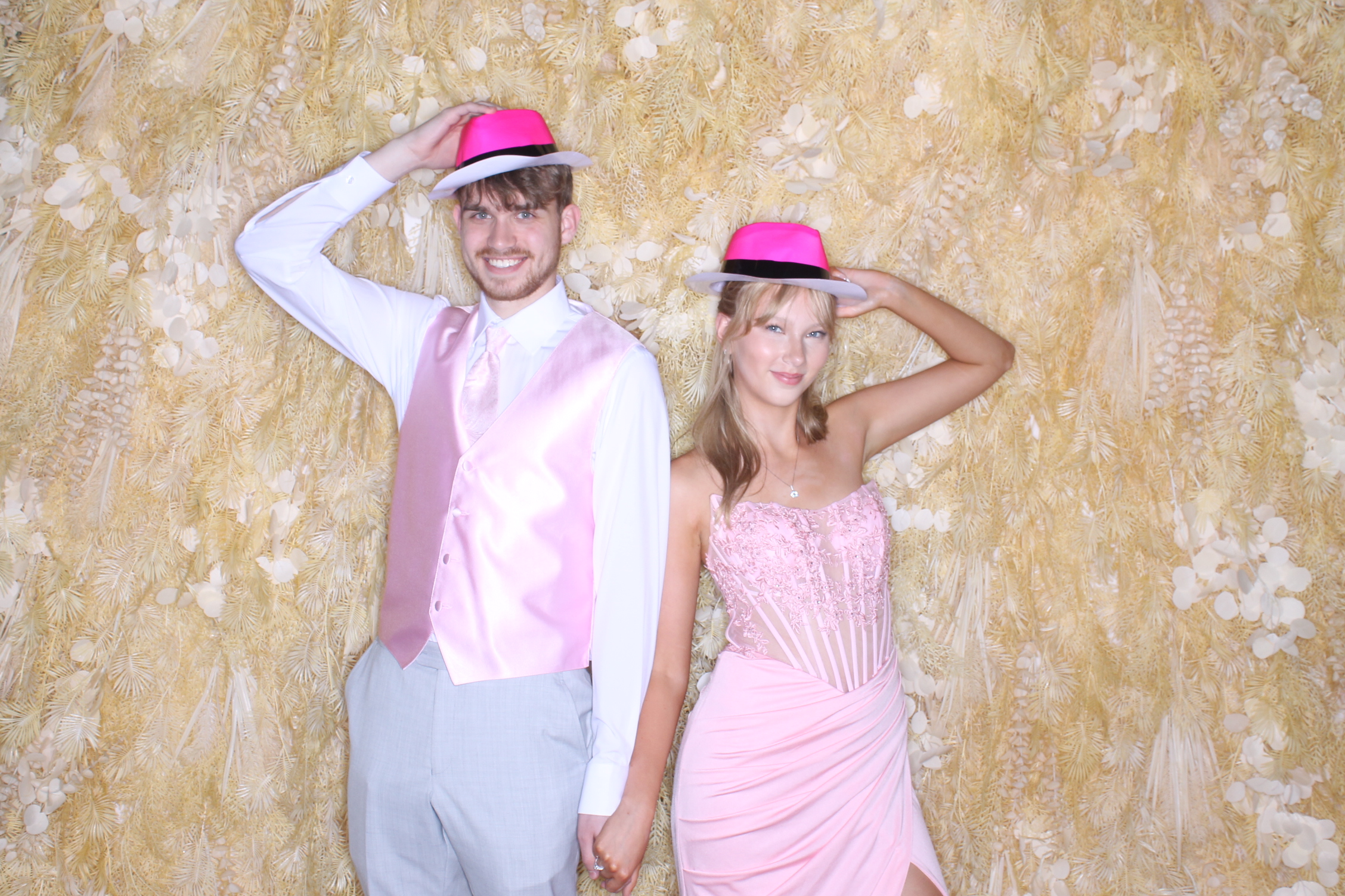 West Clermont 2025 Prom | View more photos from the event at gallery.photoboothcincy.com/u/PhotoBoothCincy/West-Clermont-2025-Prom