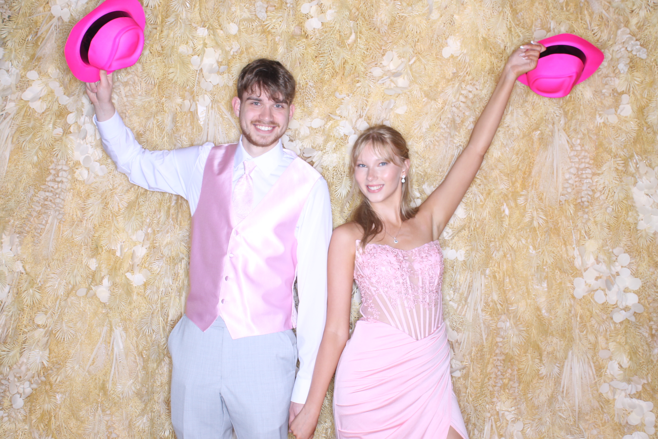 West Clermont 2025 Prom | View more photos from the event at gallery.photoboothcincy.com/u/PhotoBoothCincy/West-Clermont-2025-Prom