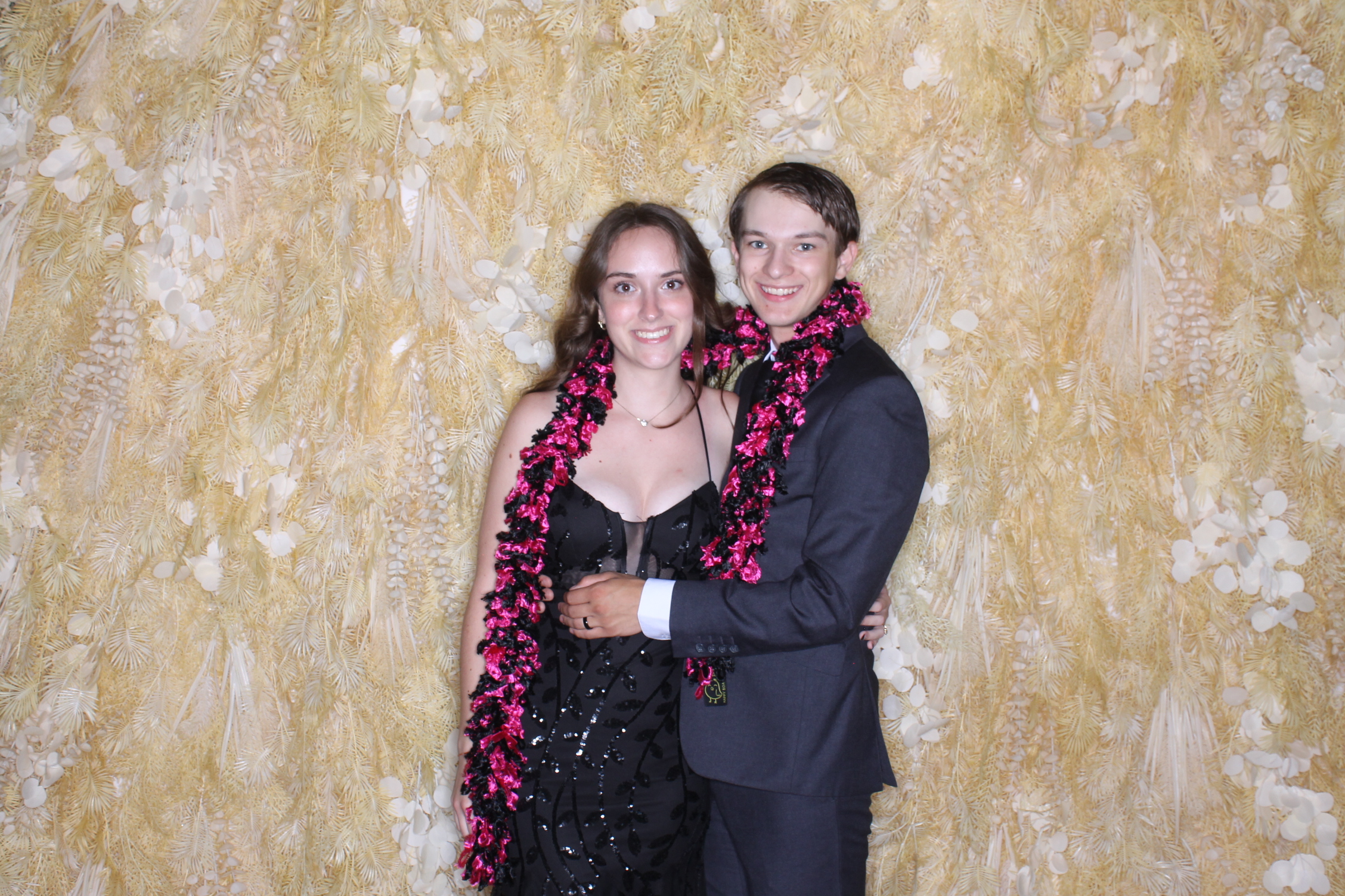 West Clermont 2025 Prom | View more photos from the event at gallery.photoboothcincy.com/u/PhotoBoothCincy/West-Clermont-2025-Prom