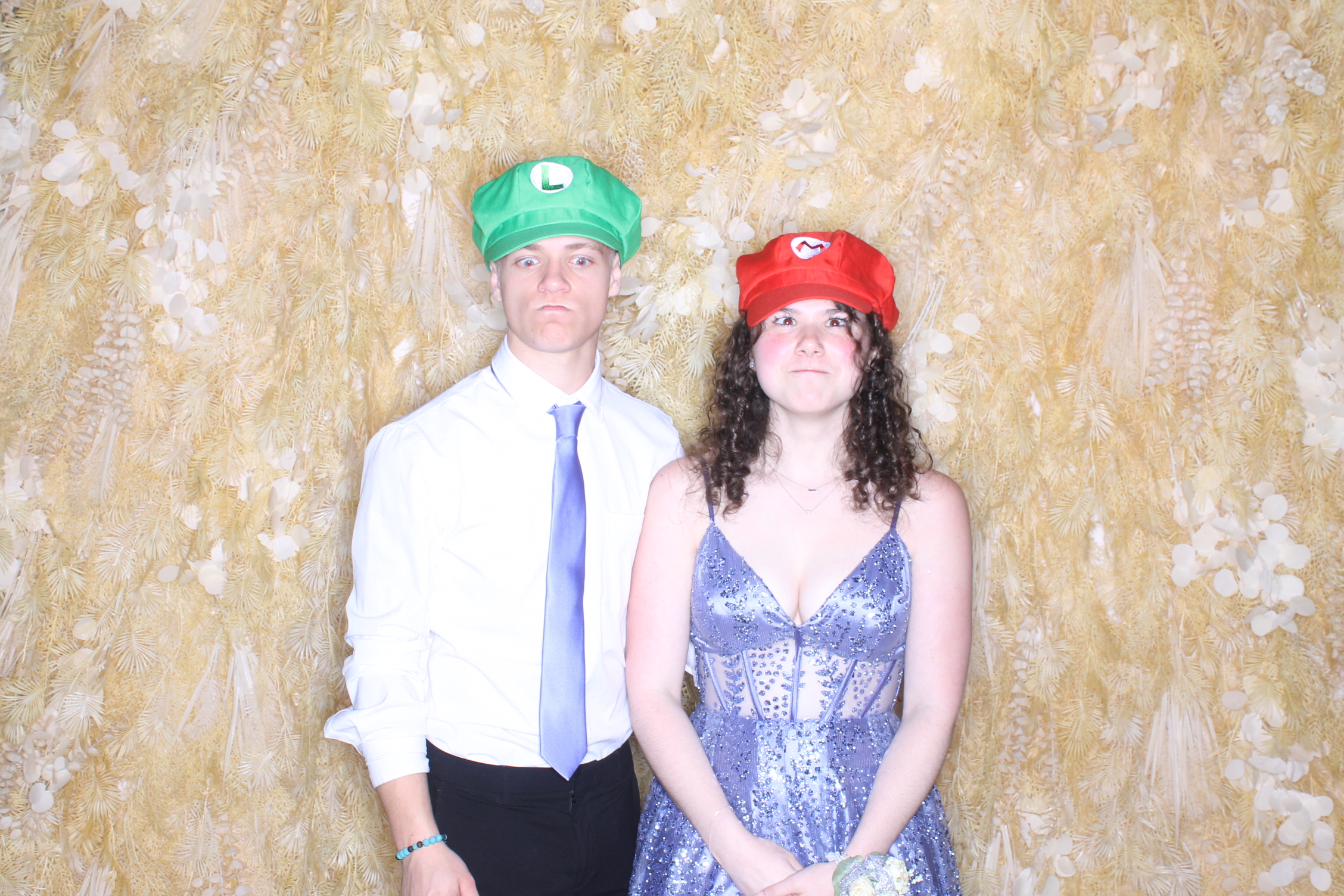 West Clermont 2025 Prom | View more photos from the event at gallery.photoboothcincy.com/u/PhotoBoothCincy/West-Clermont-2025-Prom