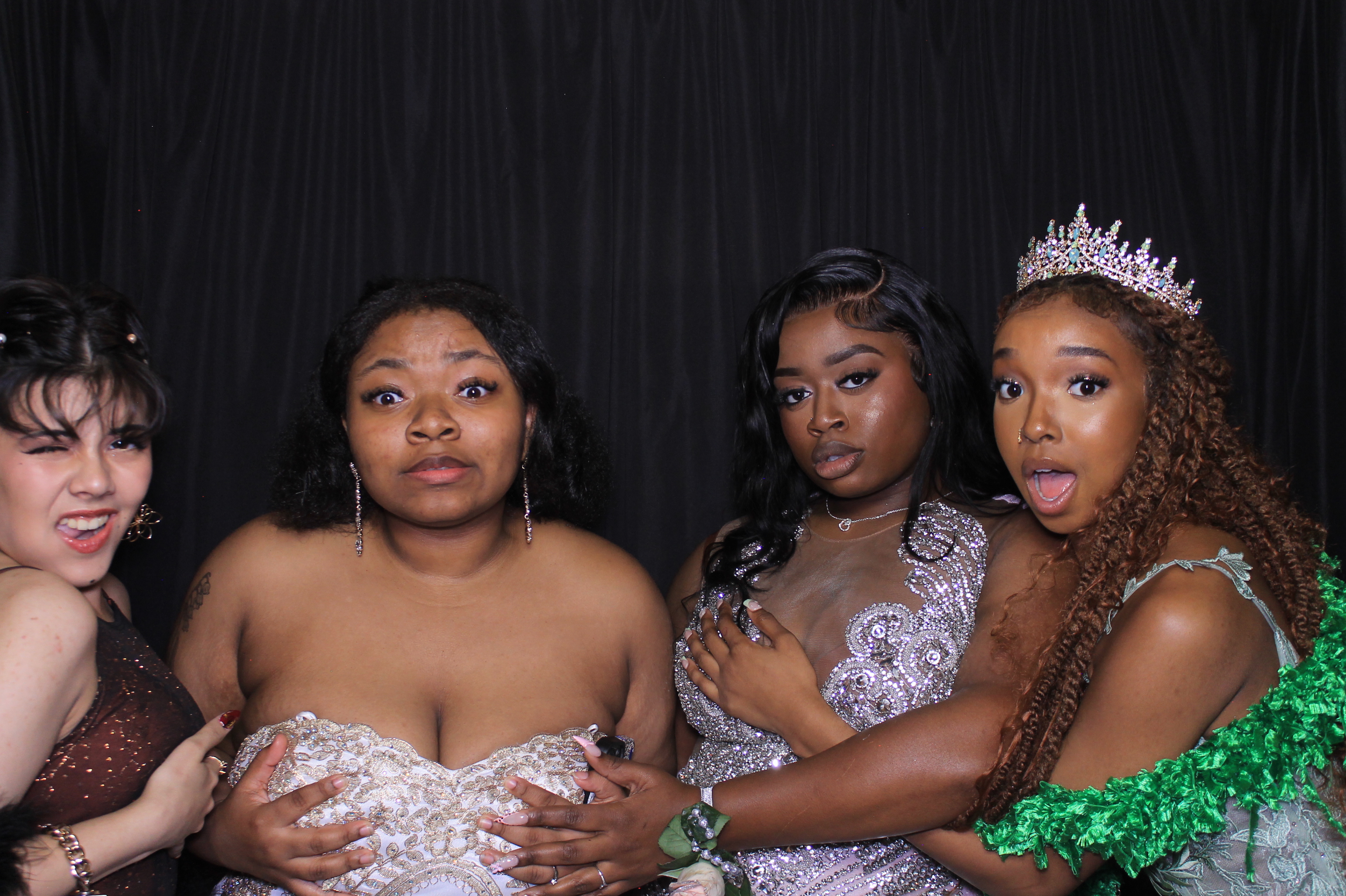 West Clermont 2025 Prom | View more photos from the event at gallery.photoboothcincy.com/u/PhotoBoothCincy/West-Clermont-2025-Prom
