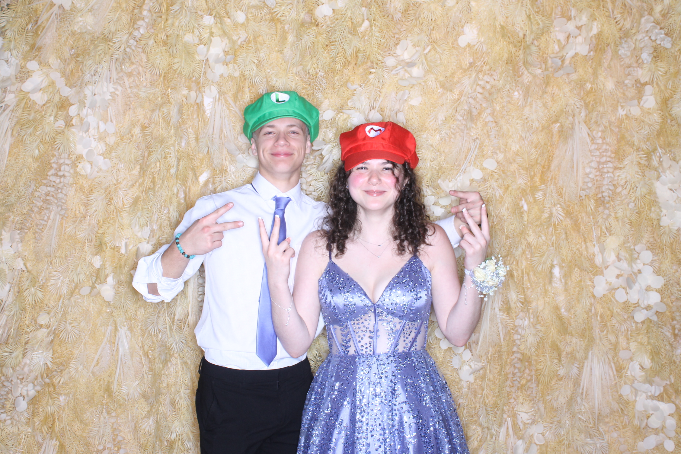 West Clermont 2025 Prom | View more photos from the event at gallery.photoboothcincy.com/u/PhotoBoothCincy/West-Clermont-2025-Prom