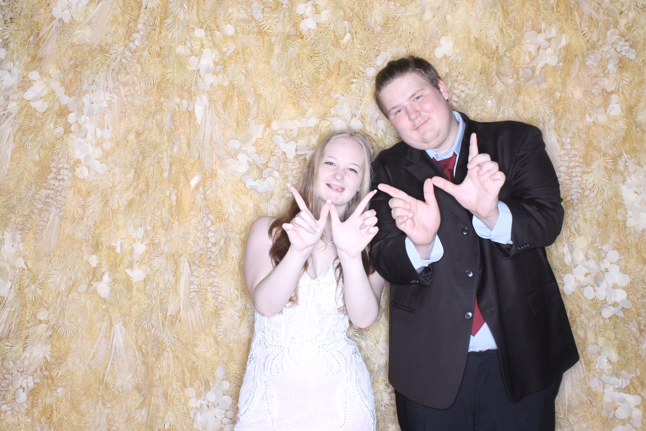 West Clermont 2025 Prom | View more photos from the event at gallery.photoboothcincy.com/u/PhotoBoothCincy/West-Clermont-2025-Prom