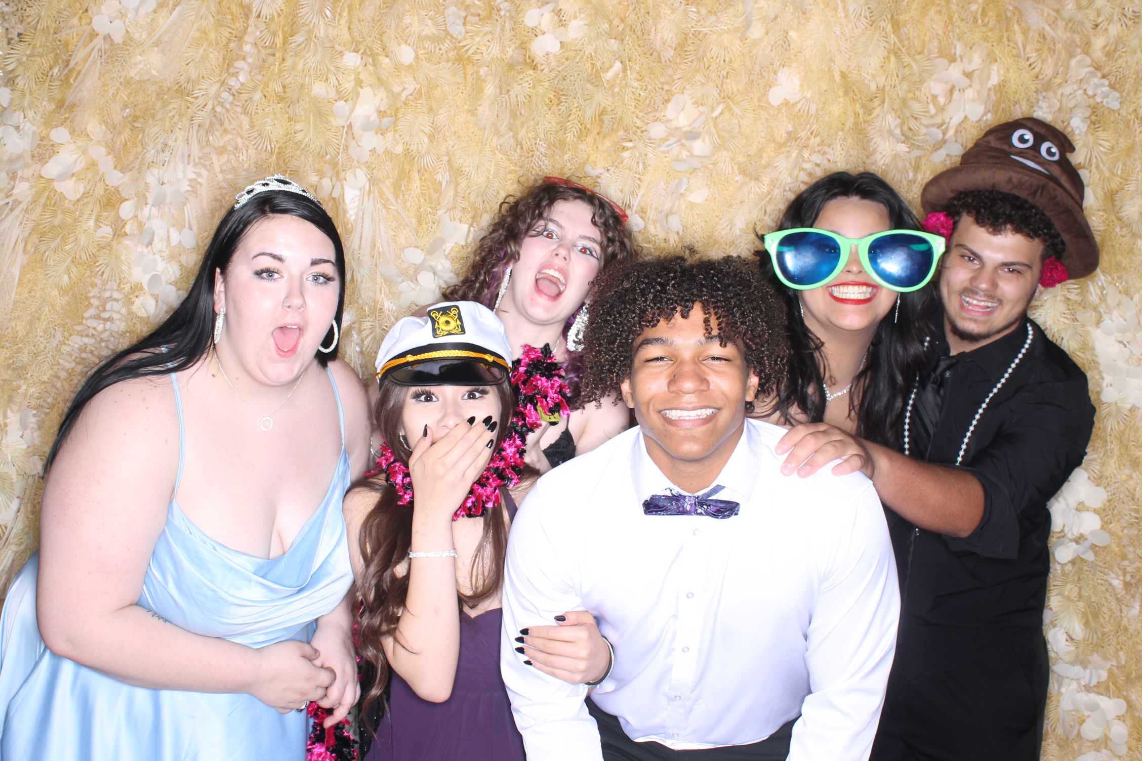 West Clermont 2025 Prom | View more photos from the event at gallery.photoboothcincy.com/u/PhotoBoothCincy/West-Clermont-2025-Prom