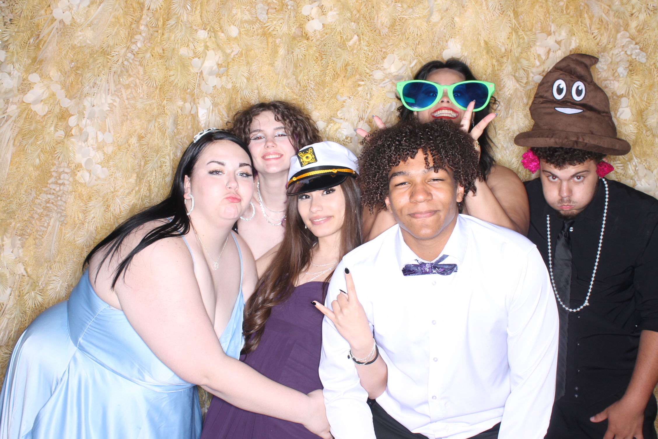 West Clermont 2025 Prom | View more photos from the event at gallery.photoboothcincy.com/u/PhotoBoothCincy/West-Clermont-2025-Prom