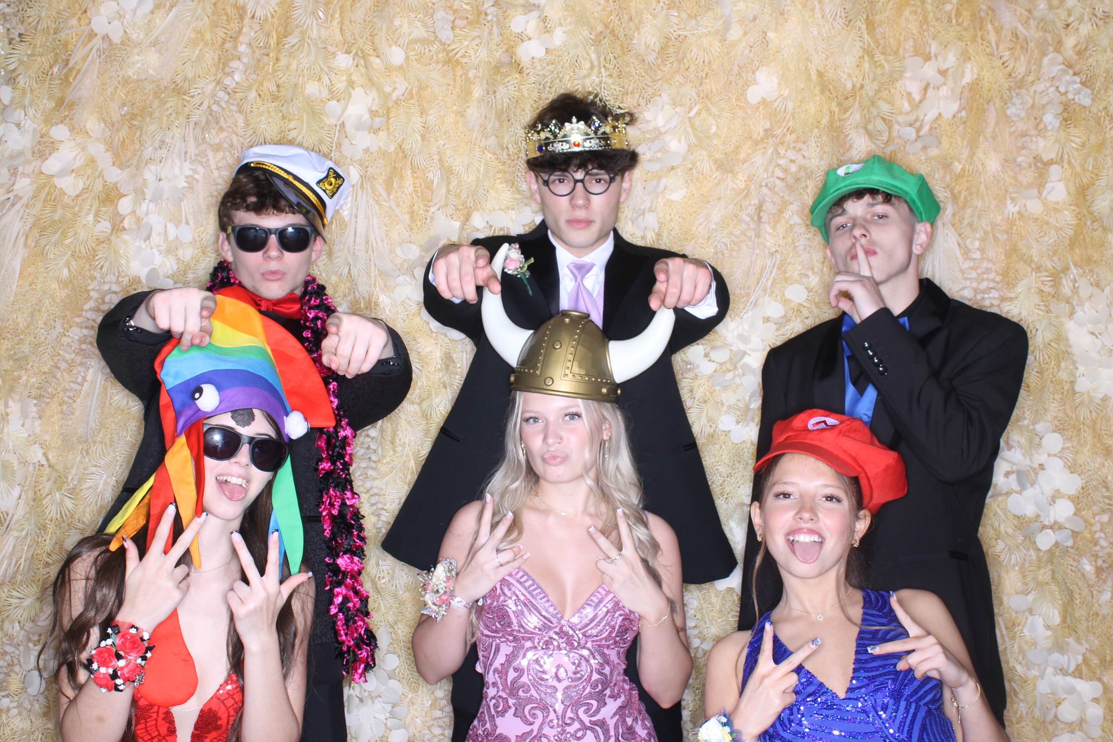 West Clermont 2025 Prom | View more photos from the event at gallery.photoboothcincy.com/u/PhotoBoothCincy/West-Clermont-2025-Prom