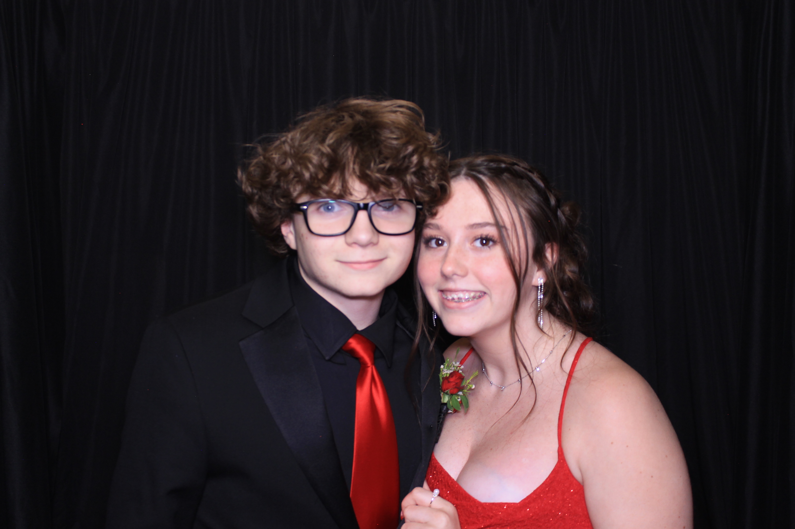 West Clermont 2025 Prom | View more photos from the event at gallery.photoboothcincy.com/u/PhotoBoothCincy/West-Clermont-2025-Prom