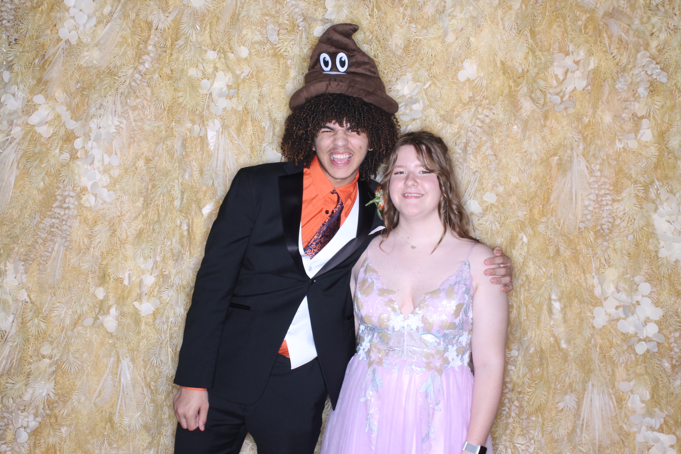 West Clermont 2025 Prom | View more photos from the event at gallery.photoboothcincy.com/u/PhotoBoothCincy/West-Clermont-2025-Prom