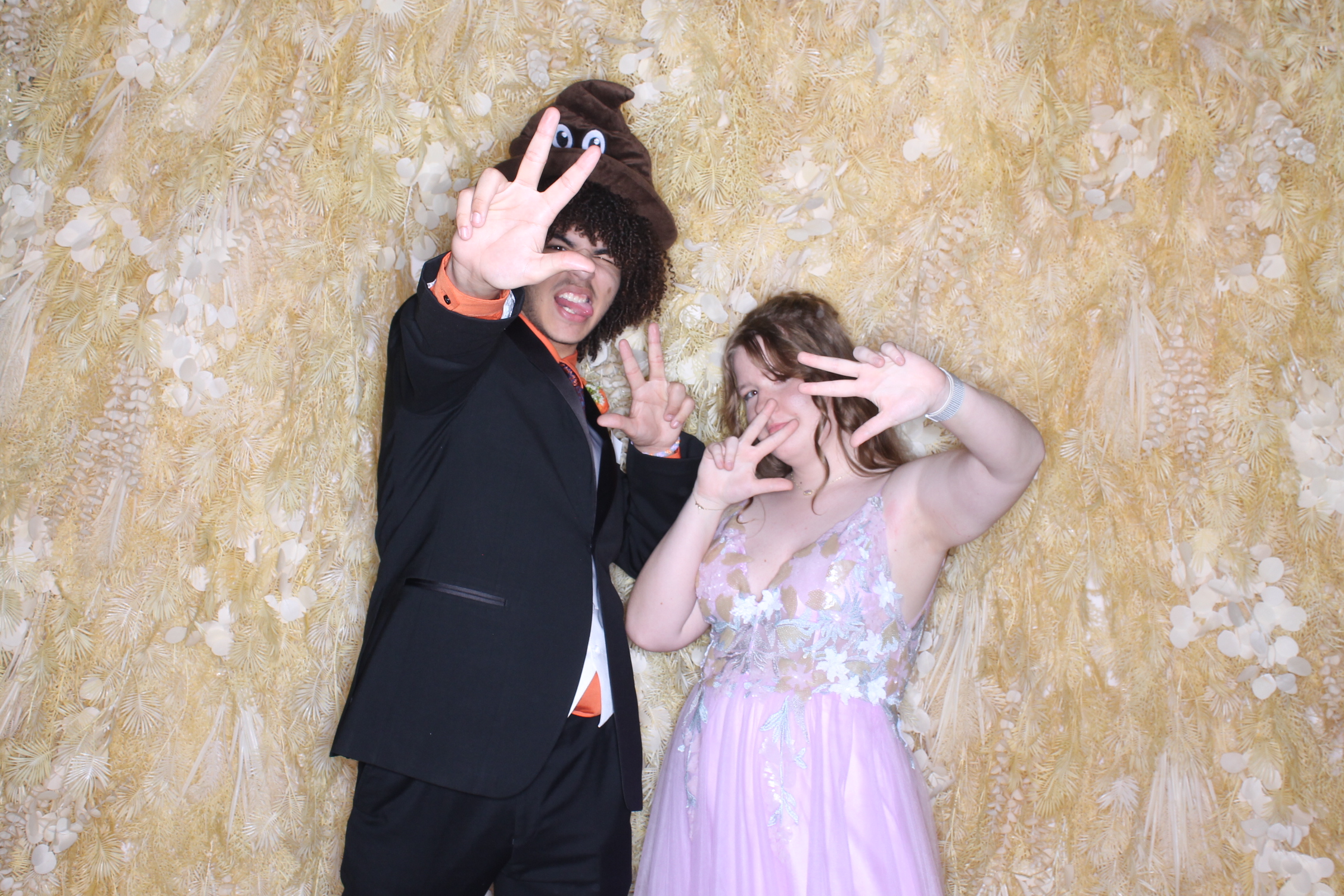 West Clermont 2025 Prom | View more photos from the event at gallery.photoboothcincy.com/u/PhotoBoothCincy/West-Clermont-2025-Prom