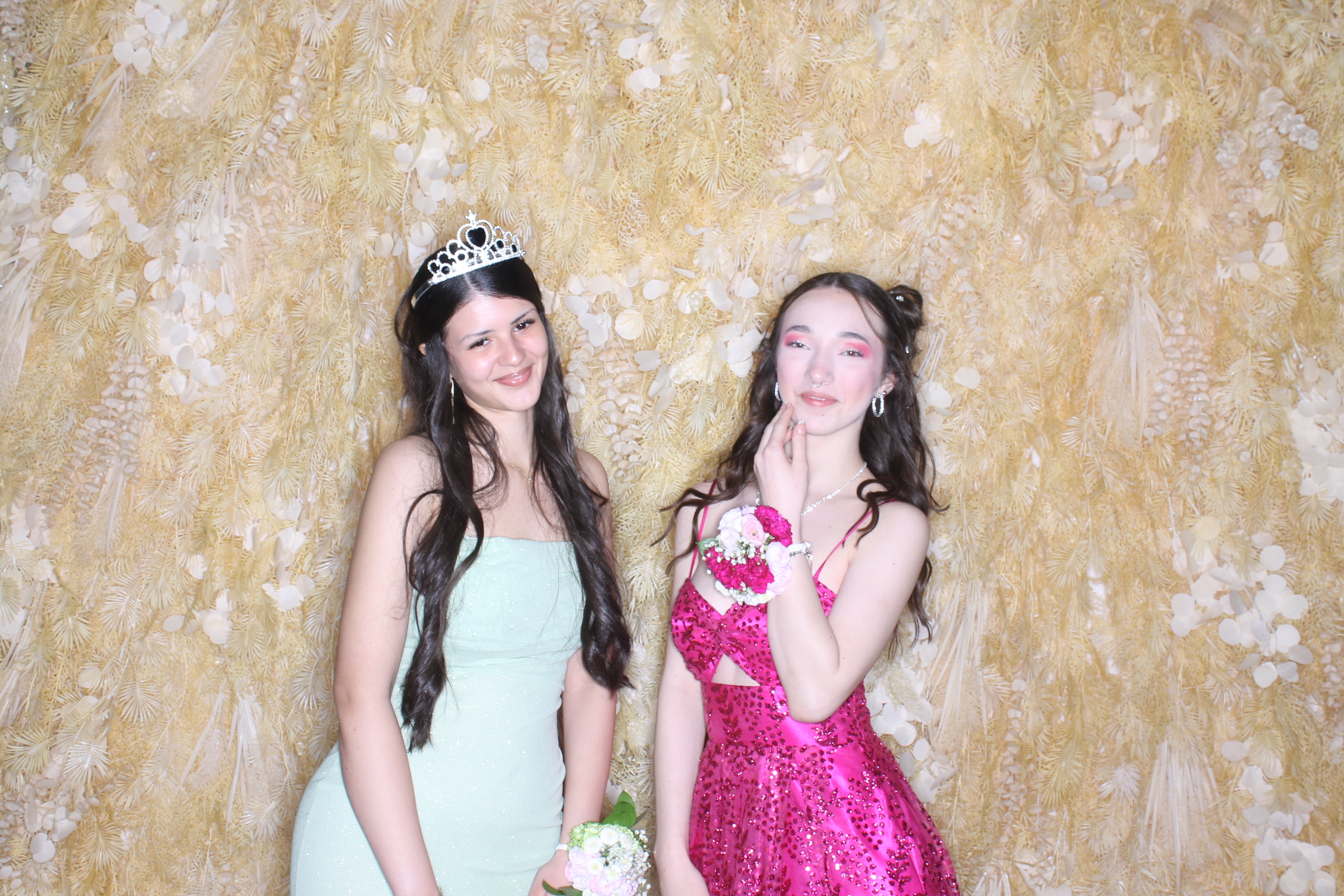 West Clermont 2025 Prom | View more photos from the event at gallery.photoboothcincy.com/u/PhotoBoothCincy/West-Clermont-2025-Prom