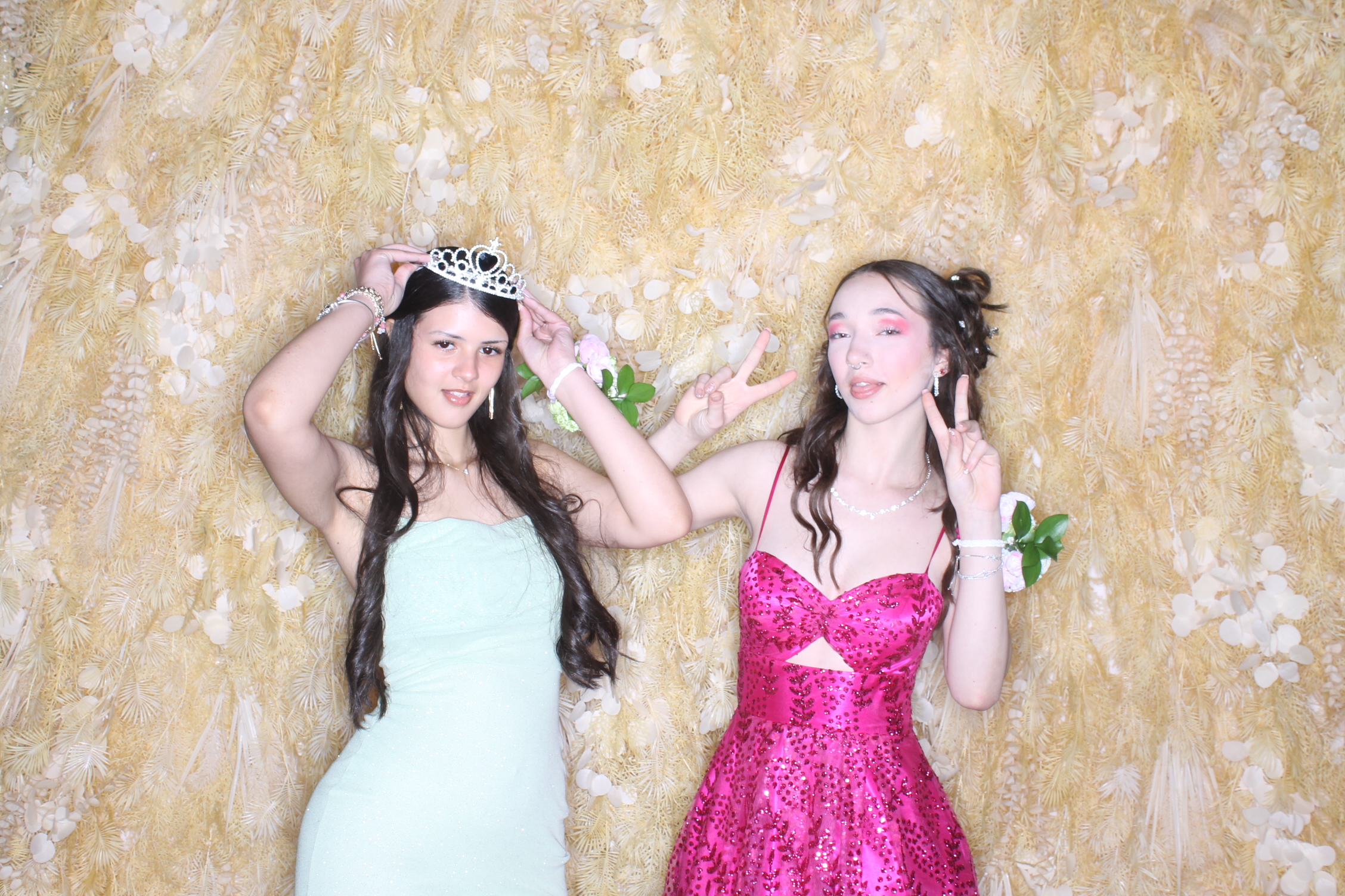 West Clermont 2025 Prom | View more photos from the event at gallery.photoboothcincy.com/u/PhotoBoothCincy/West-Clermont-2025-Prom