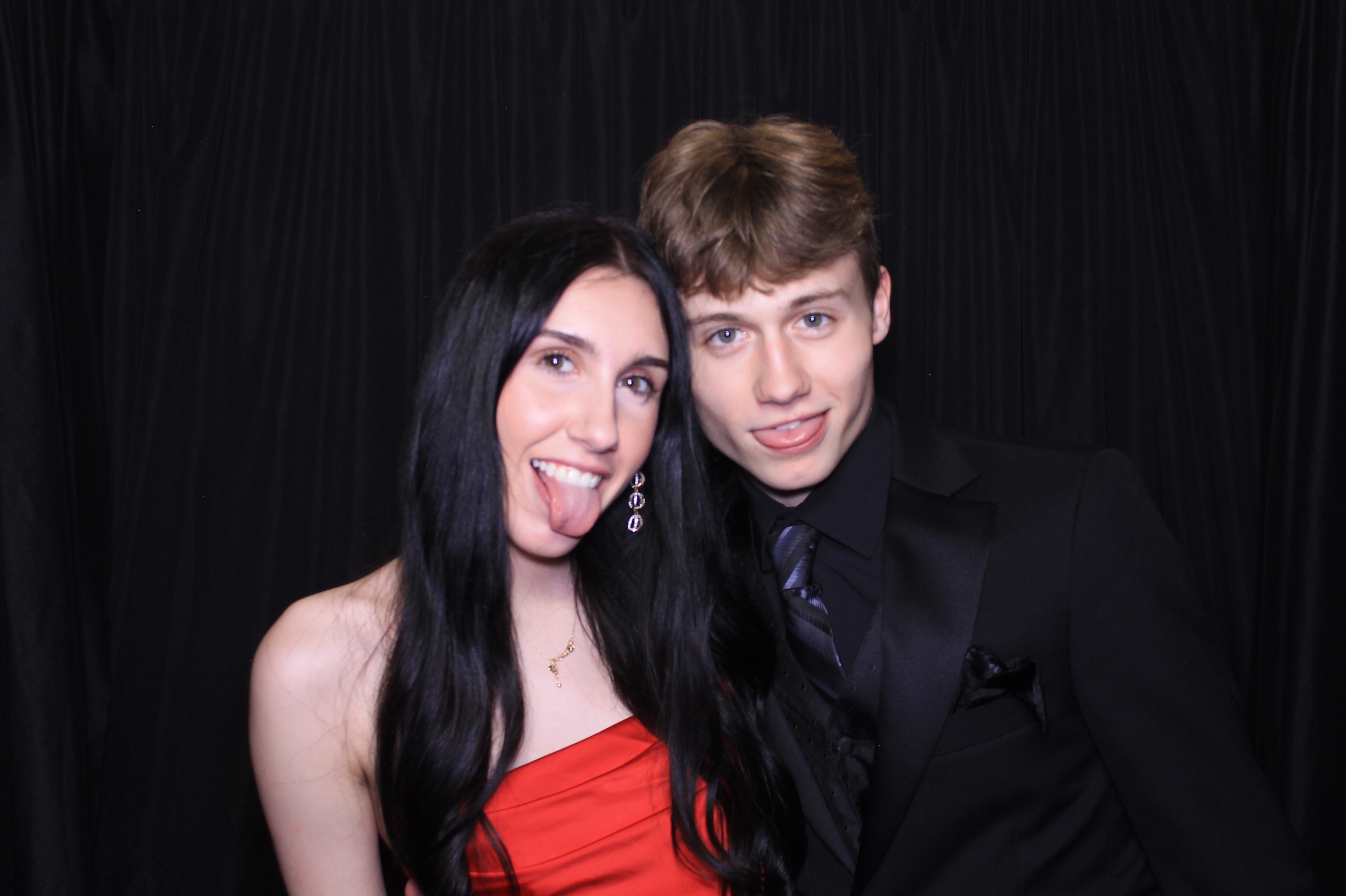 West Clermont 2025 Prom | View more photos from the event at gallery.photoboothcincy.com/u/PhotoBoothCincy/West-Clermont-2025-Prom