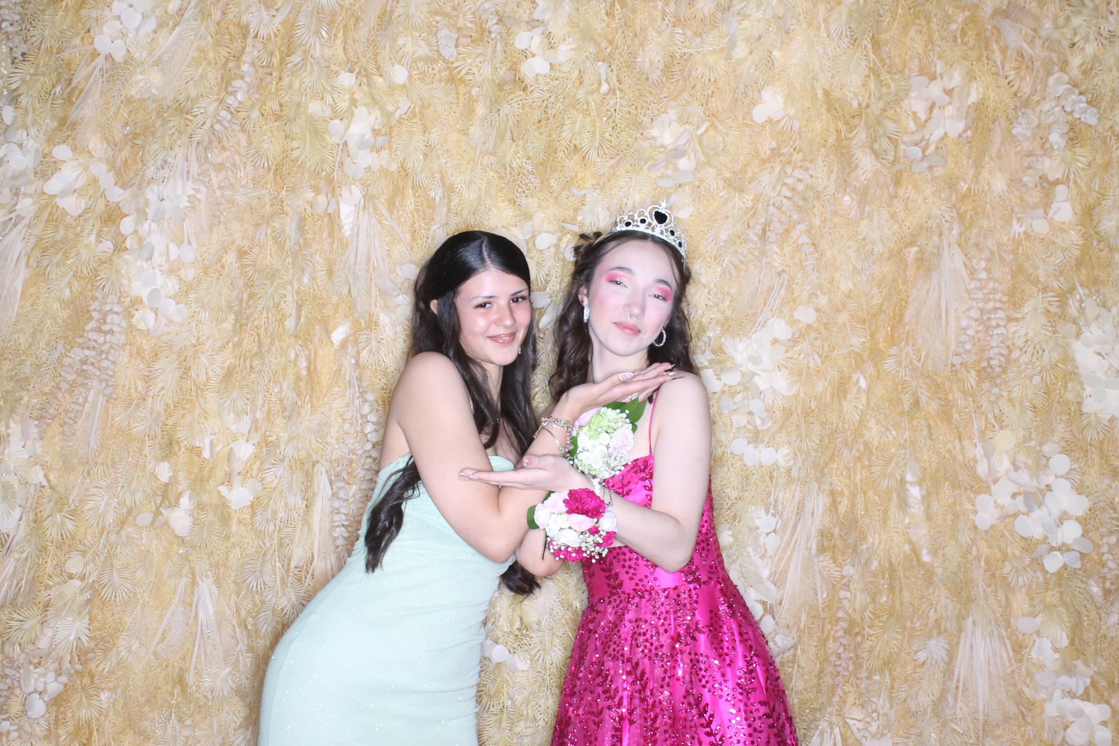 West Clermont 2025 Prom | View more photos from the event at gallery.photoboothcincy.com/u/PhotoBoothCincy/West-Clermont-2025-Prom