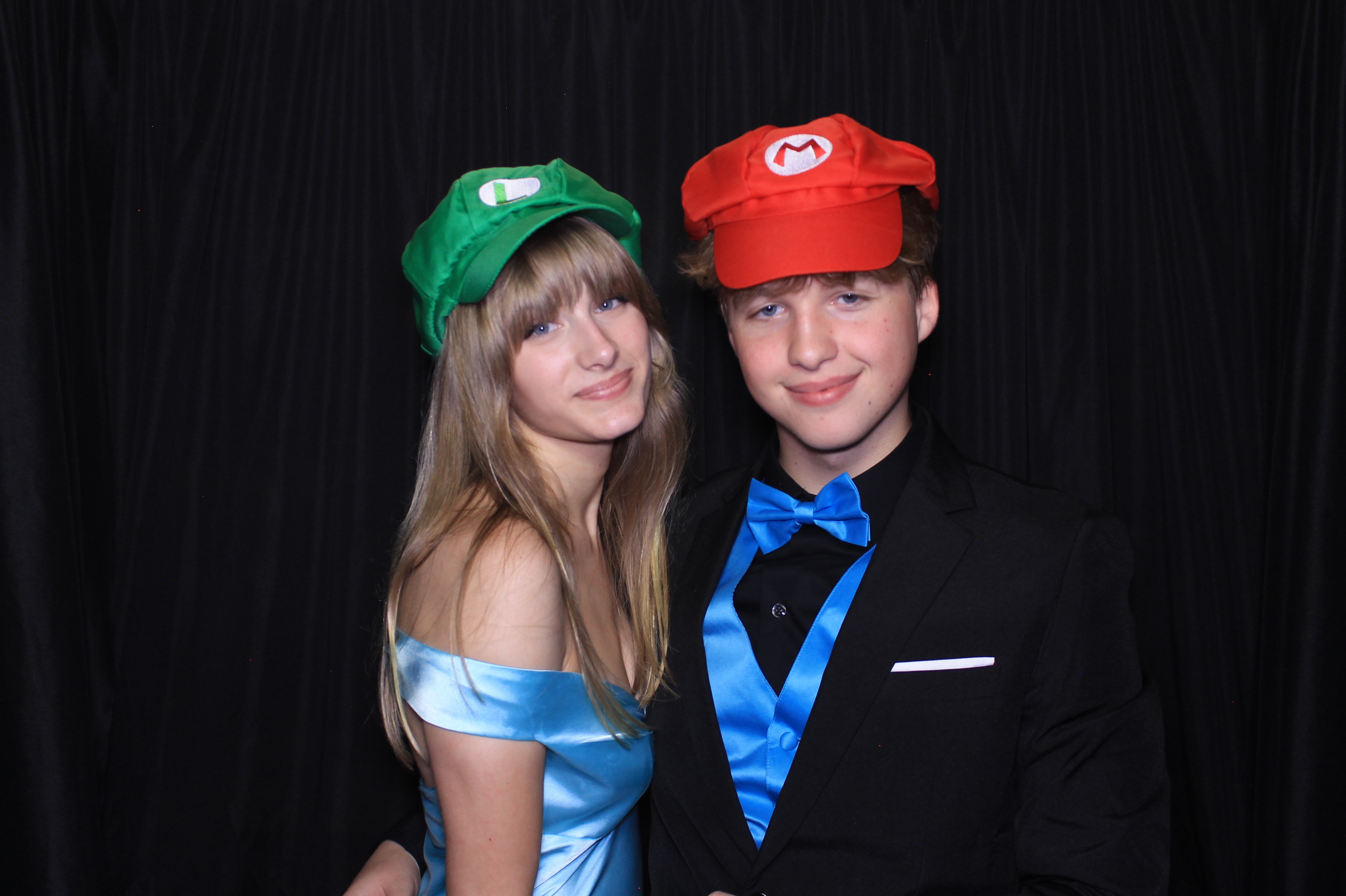 West Clermont 2025 Prom | View more photos from the event at gallery.photoboothcincy.com/u/PhotoBoothCincy/West-Clermont-2025-Prom