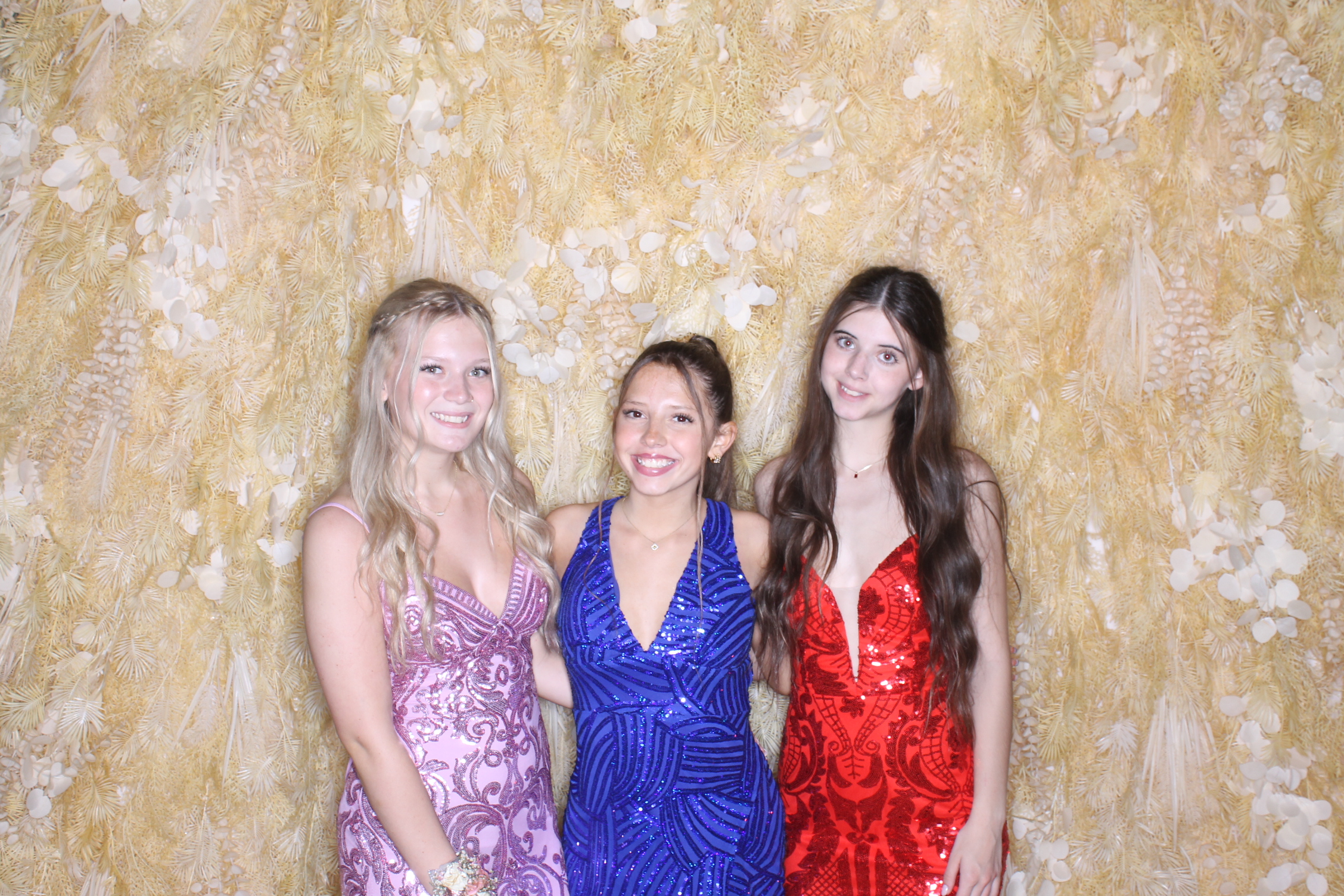 West Clermont 2025 Prom | View more photos from the event at gallery.photoboothcincy.com/u/PhotoBoothCincy/West-Clermont-2025-Prom
