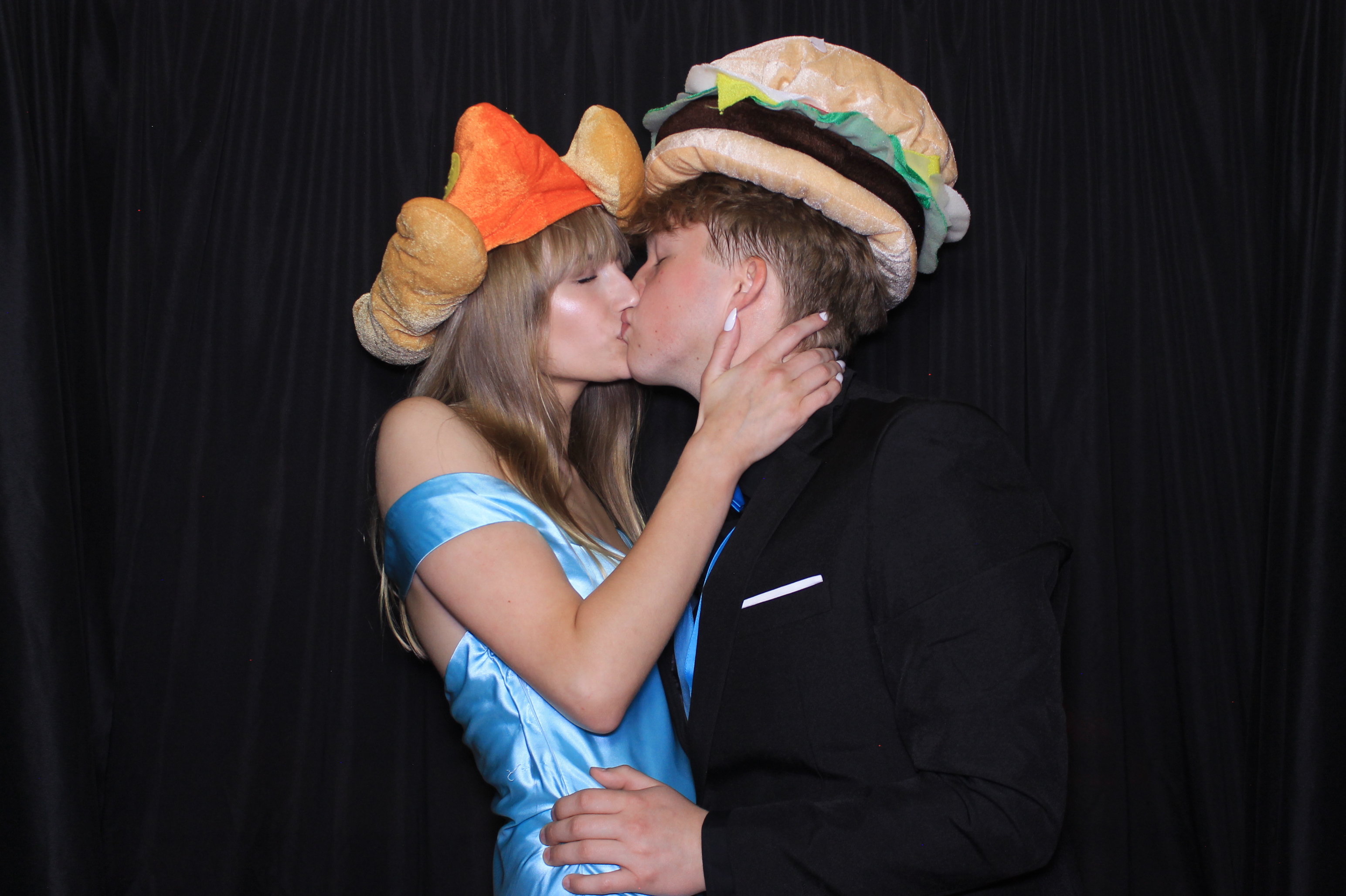 West Clermont 2025 Prom | View more photos from the event at gallery.photoboothcincy.com/u/PhotoBoothCincy/West-Clermont-2025-Prom