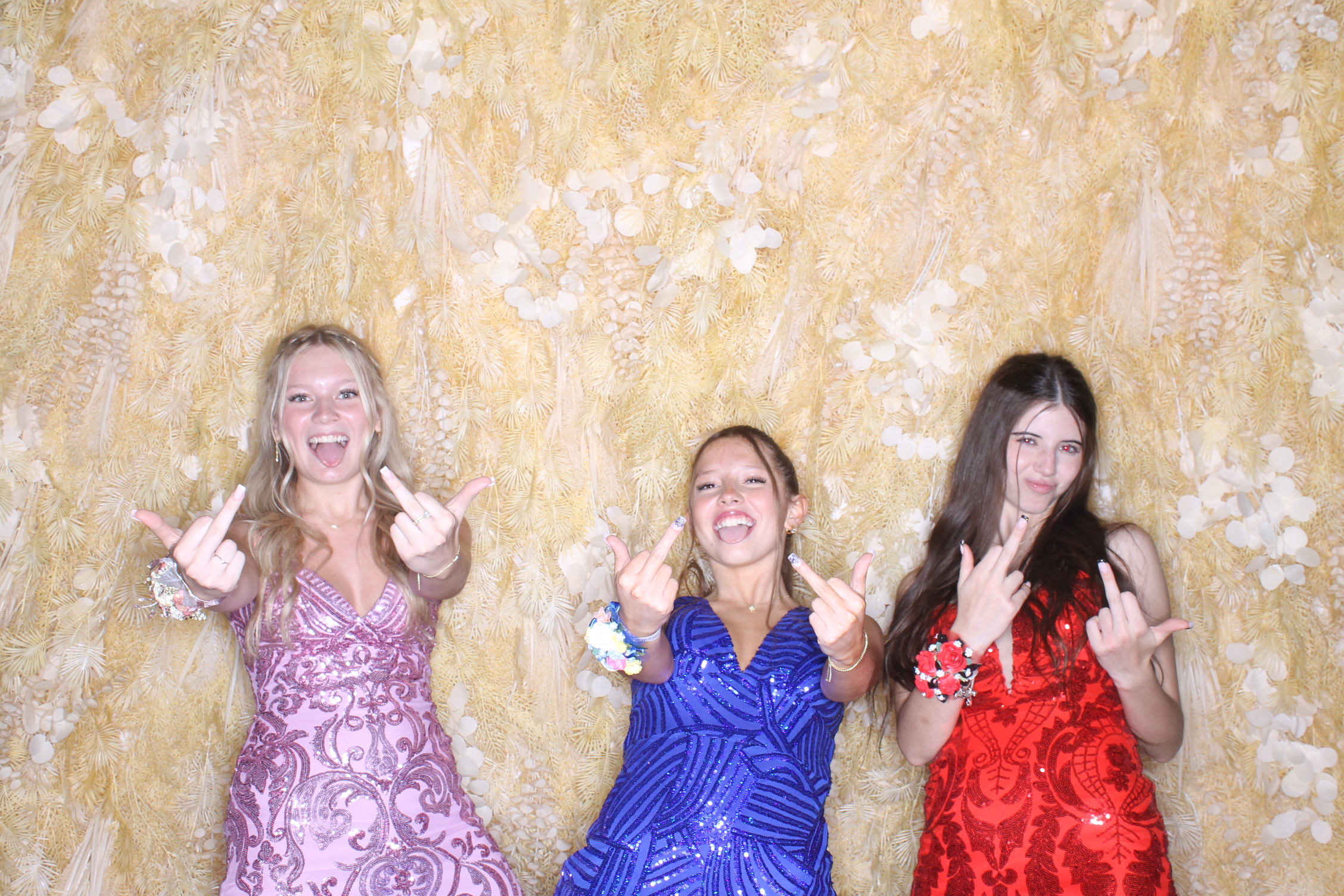 West Clermont 2025 Prom | View more photos from the event at gallery.photoboothcincy.com/u/PhotoBoothCincy/West-Clermont-2025-Prom