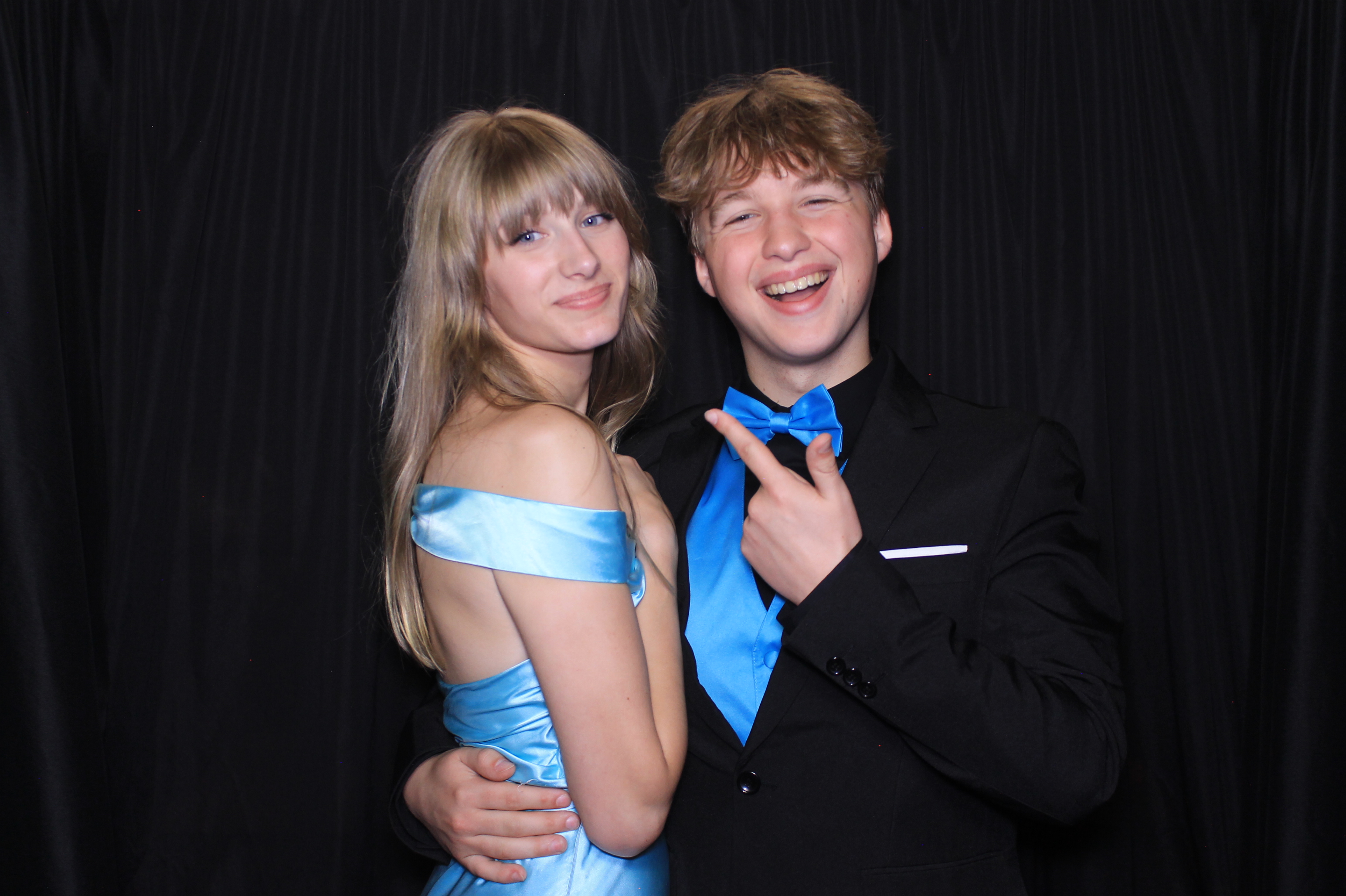 West Clermont 2025 Prom | View more photos from the event at gallery.photoboothcincy.com/u/PhotoBoothCincy/West-Clermont-2025-Prom