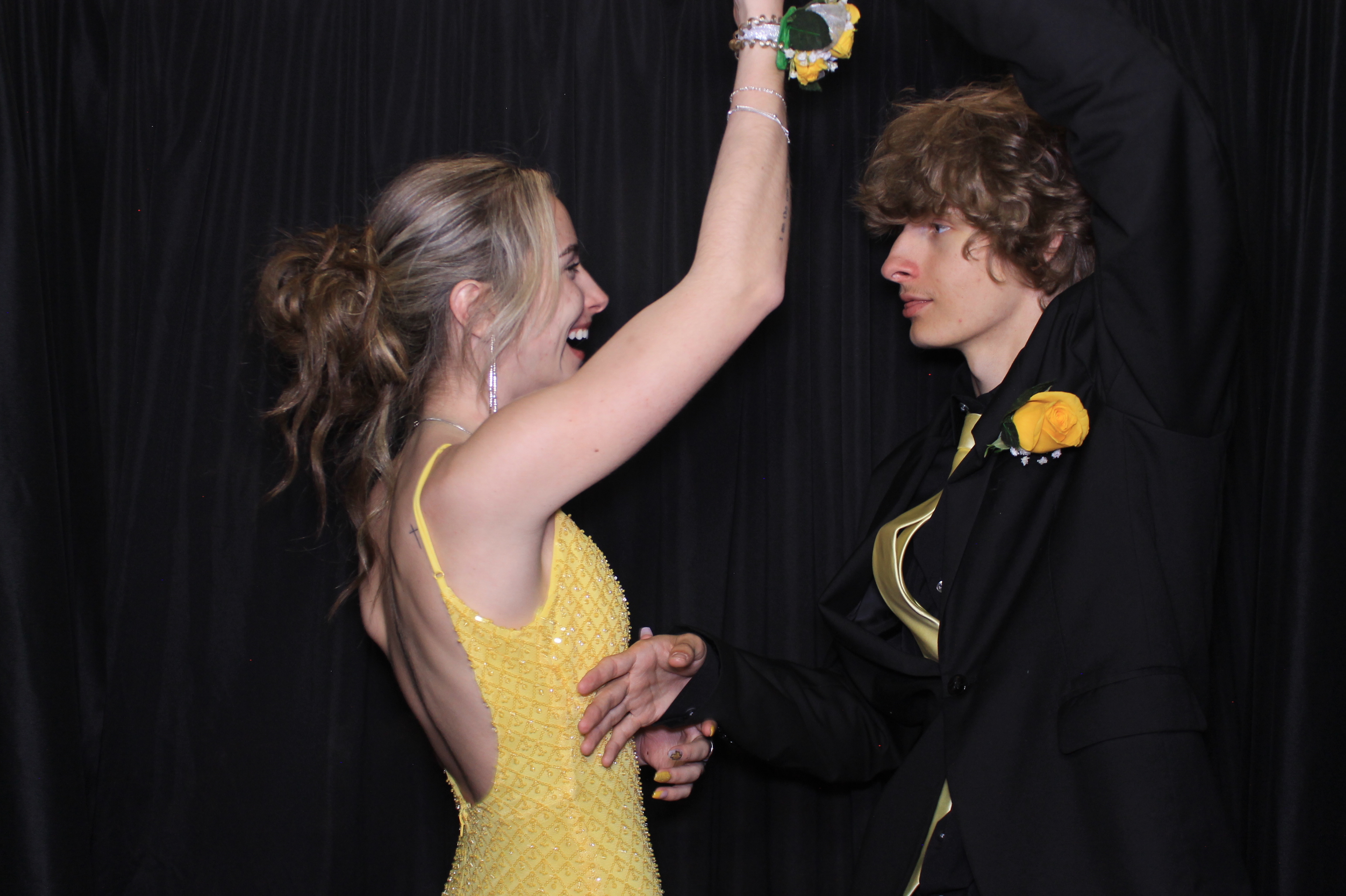 West Clermont 2025 Prom | View more photos from the event at gallery.photoboothcincy.com/u/PhotoBoothCincy/West-Clermont-2025-Prom