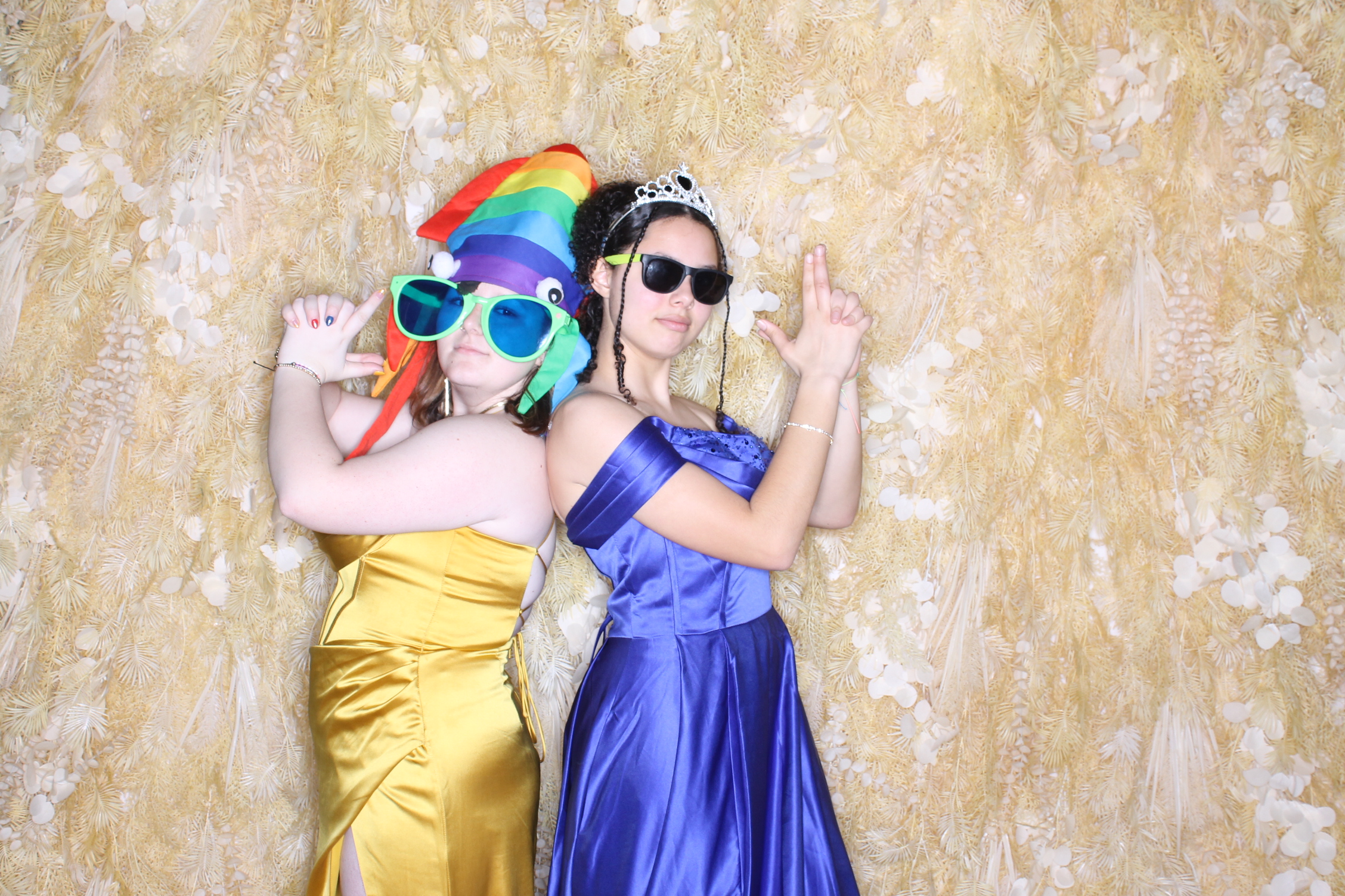 West Clermont 2025 Prom | View more photos from the event at gallery.photoboothcincy.com/u/PhotoBoothCincy/West-Clermont-2025-Prom