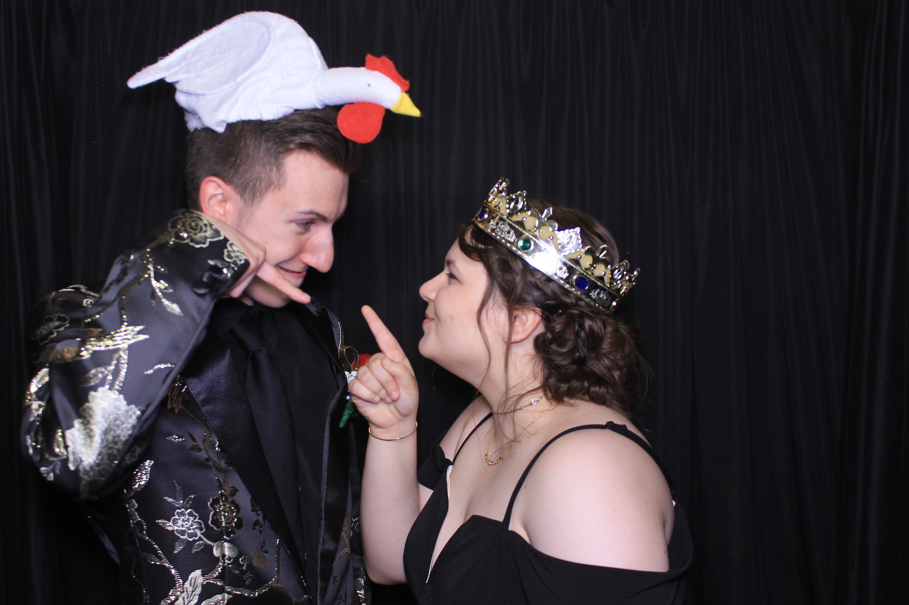 West Clermont 2025 Prom | View more photos from the event at gallery.photoboothcincy.com/u/PhotoBoothCincy/West-Clermont-2025-Prom