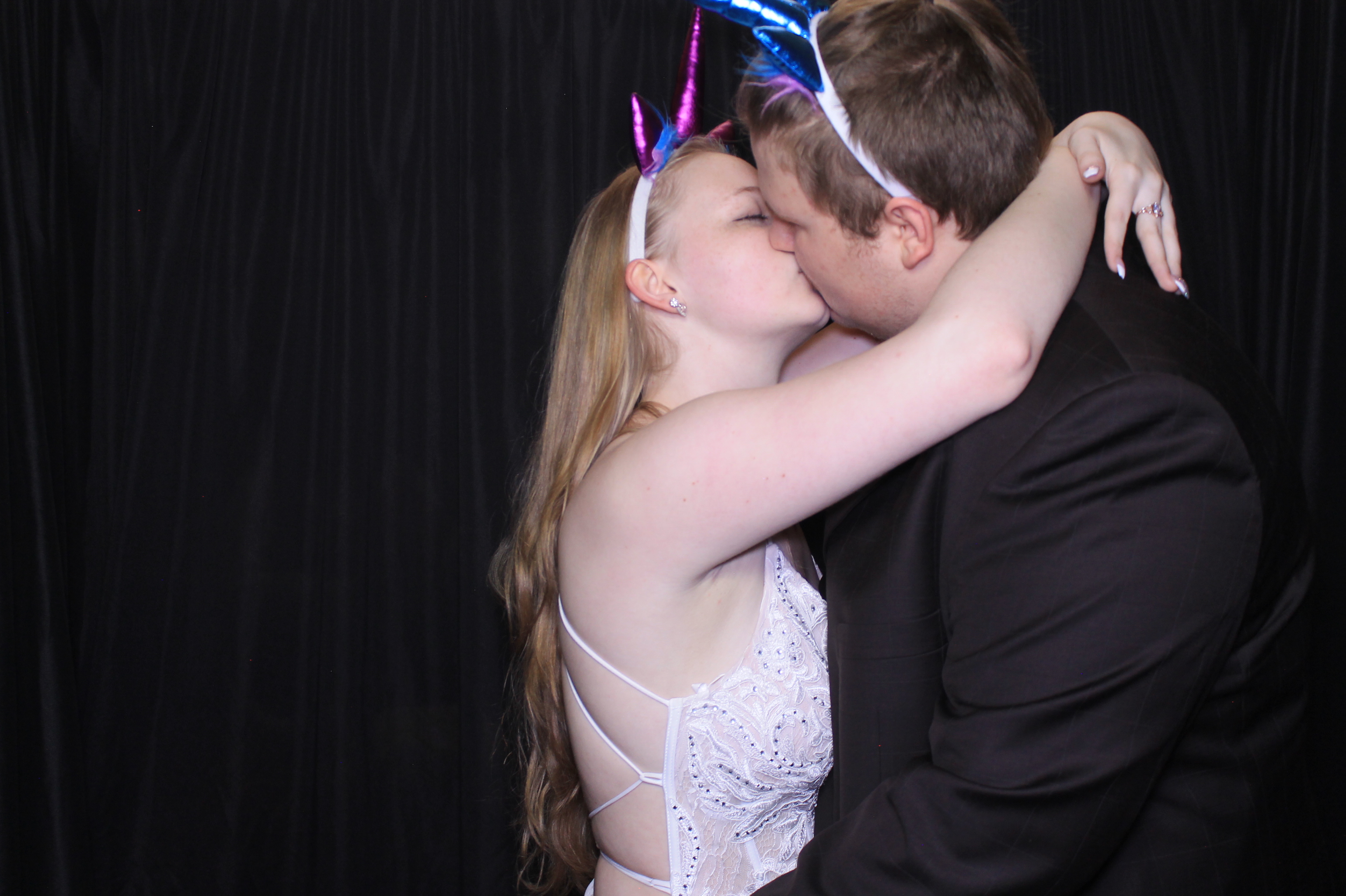 West Clermont 2025 Prom | View more photos from the event at gallery.photoboothcincy.com/u/PhotoBoothCincy/West-Clermont-2025-Prom
