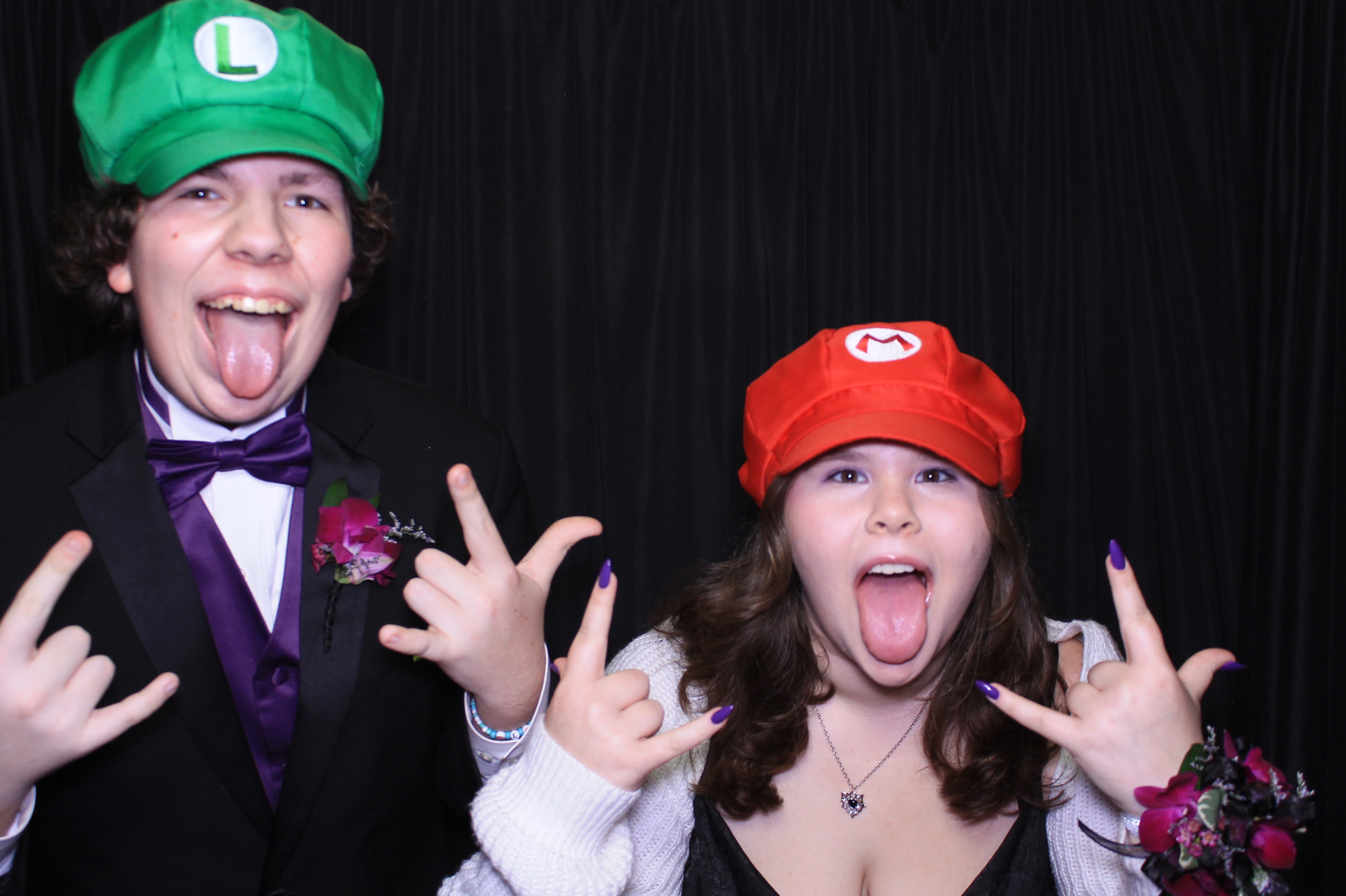 West Clermont 2025 Prom | View more photos from the event at gallery.photoboothcincy.com/u/PhotoBoothCincy/West-Clermont-2025-Prom