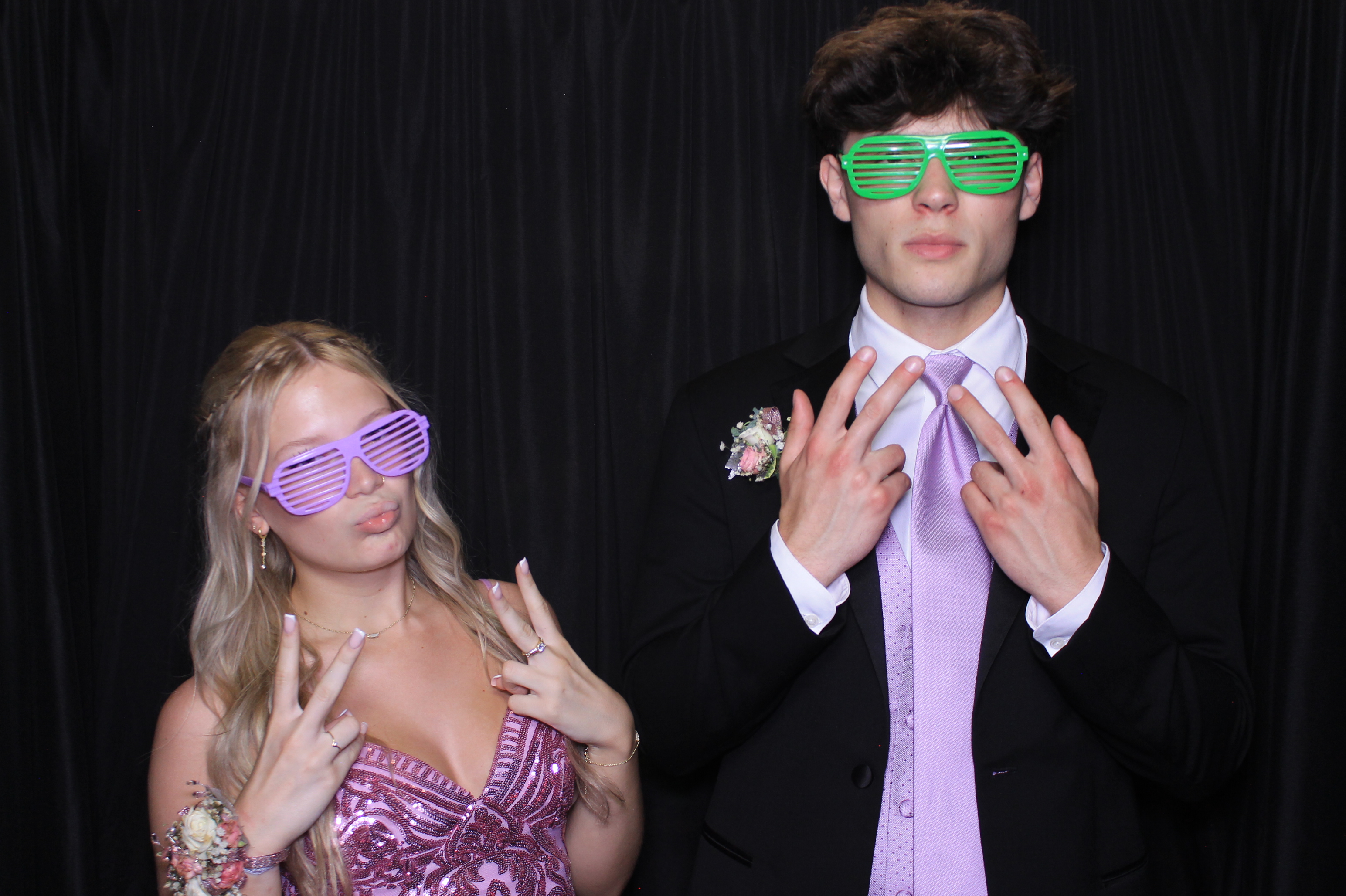 West Clermont 2025 Prom | View more photos from the event at gallery.photoboothcincy.com/u/PhotoBoothCincy/West-Clermont-2025-Prom