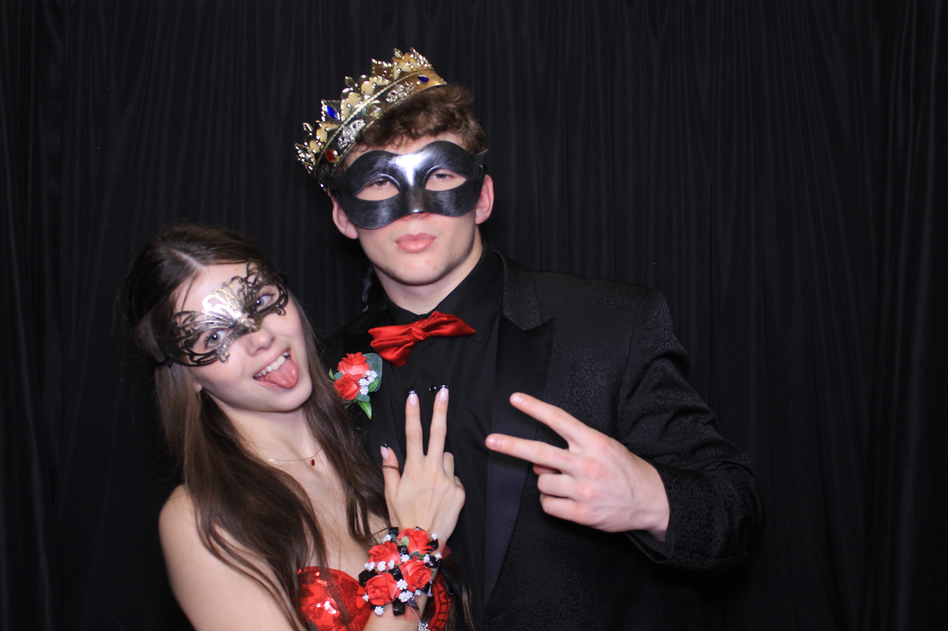 West Clermont 2025 Prom | View more photos from the event at gallery.photoboothcincy.com/u/PhotoBoothCincy/West-Clermont-2025-Prom