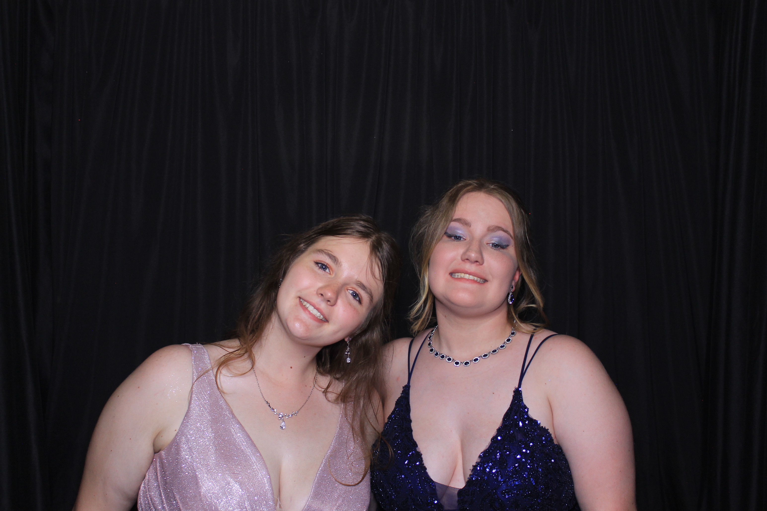 West Clermont 2025 Prom | View more photos from the event at gallery.photoboothcincy.com/u/PhotoBoothCincy/West-Clermont-2025-Prom