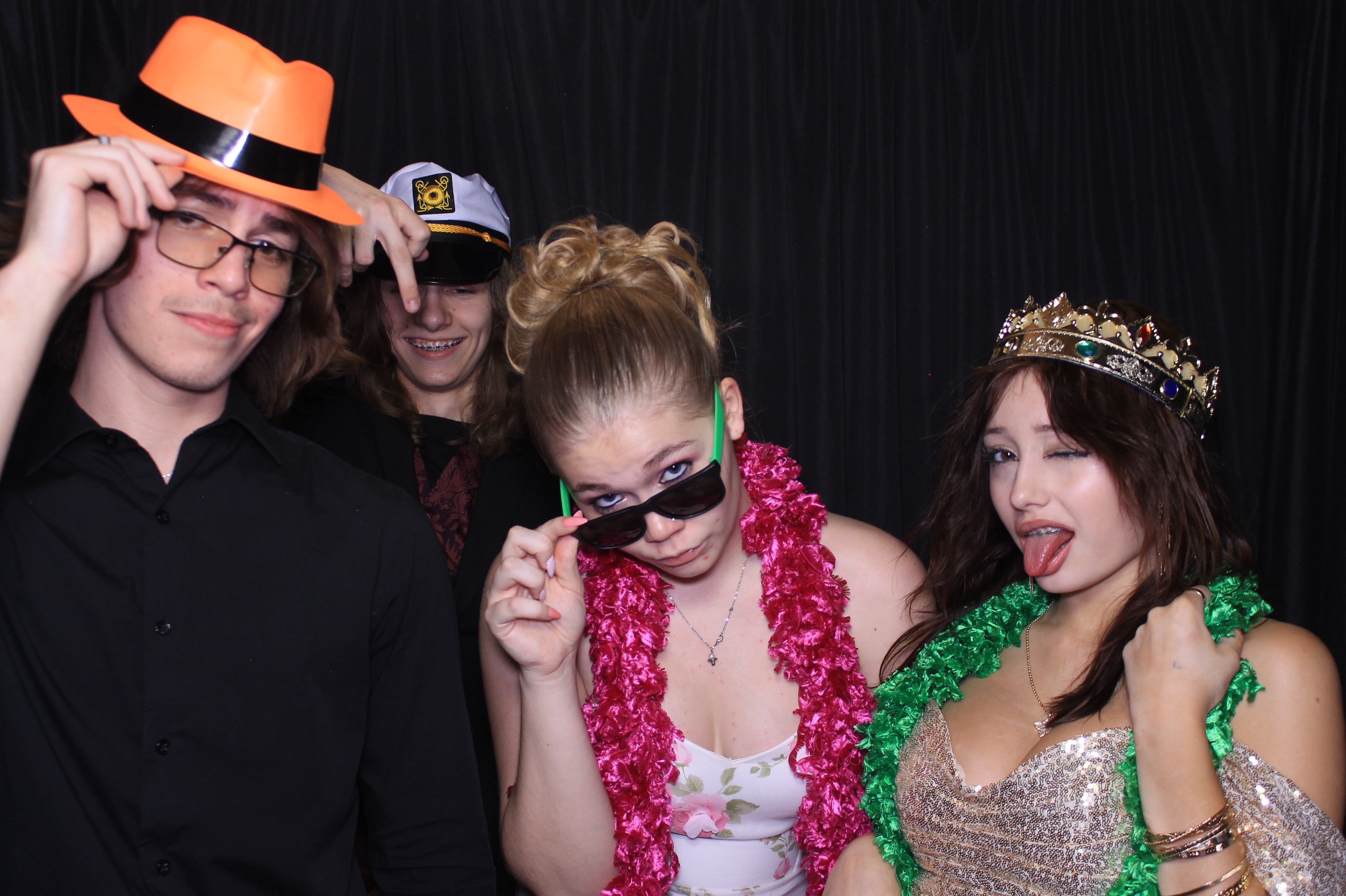 West Clermont 2025 Prom | View more photos from the event at gallery.photoboothcincy.com/u/PhotoBoothCincy/West-Clermont-2025-Prom