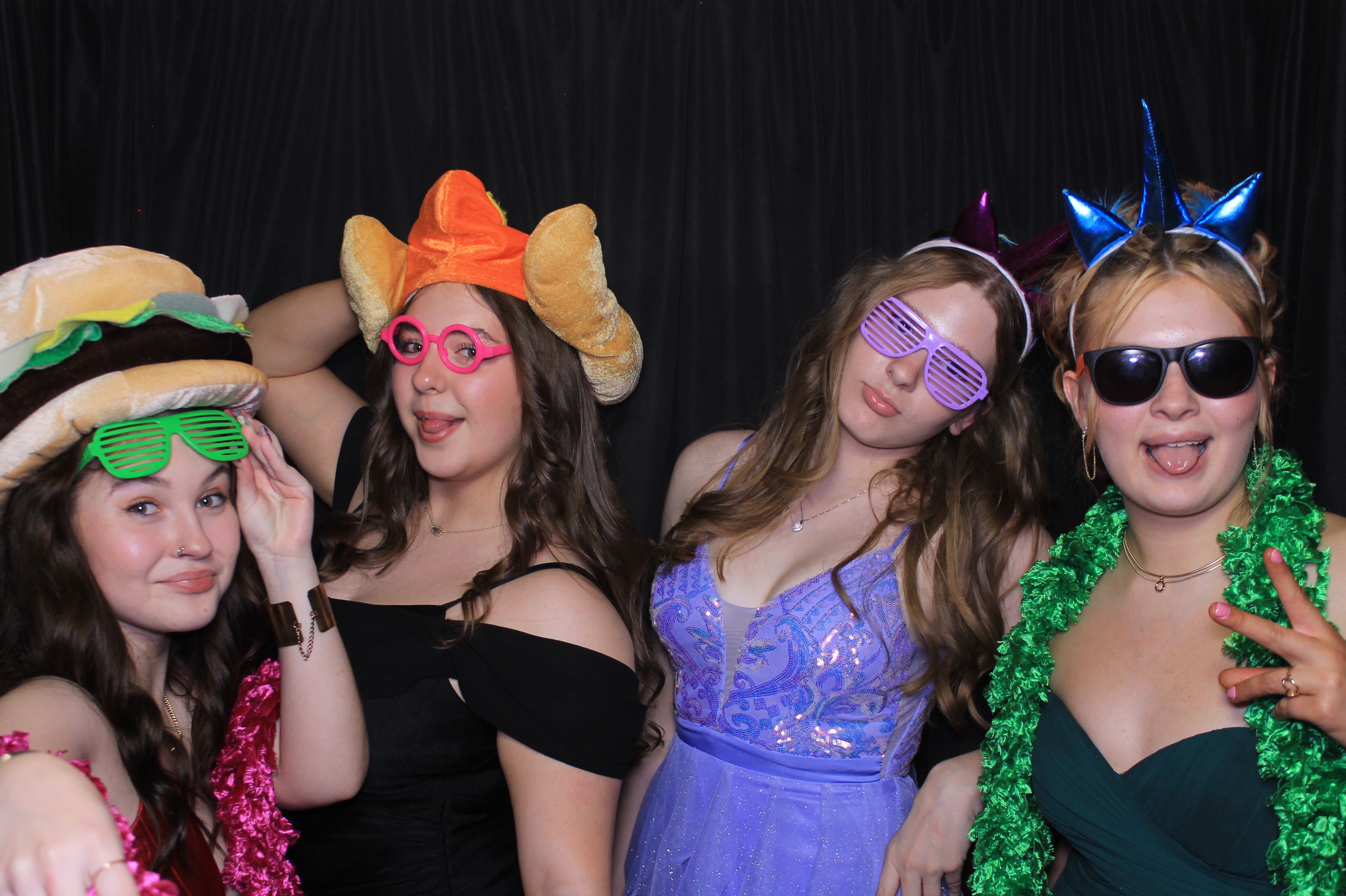 West Clermont 2025 Prom | View more photos from the event at gallery.photoboothcincy.com/u/PhotoBoothCincy/West-Clermont-2025-Prom
