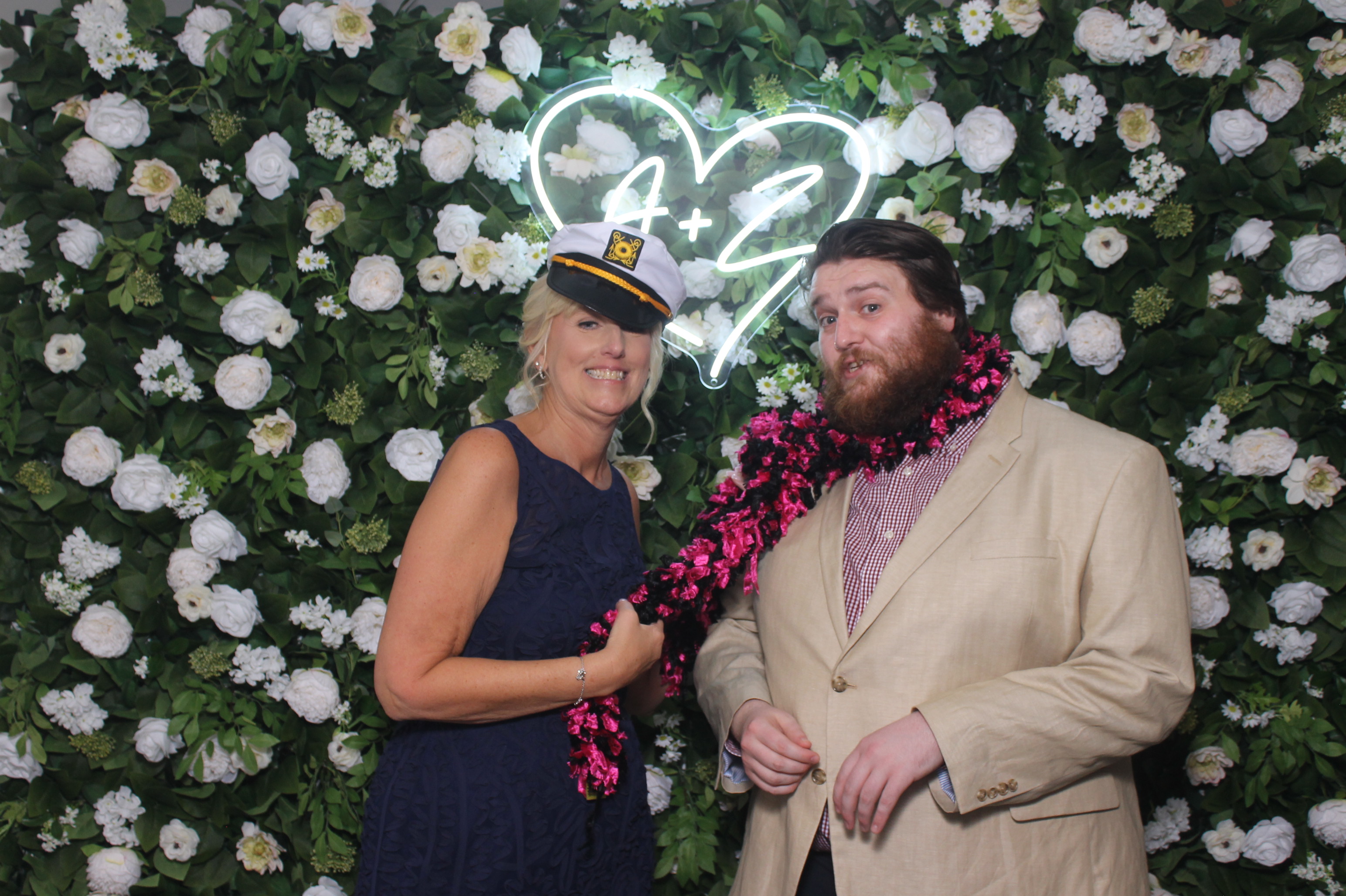 Willcocks wedding  | View more photos from the event at gallery.photoboothcincy.com/u/PhotoBoothCincy/Willcocks-wedding
