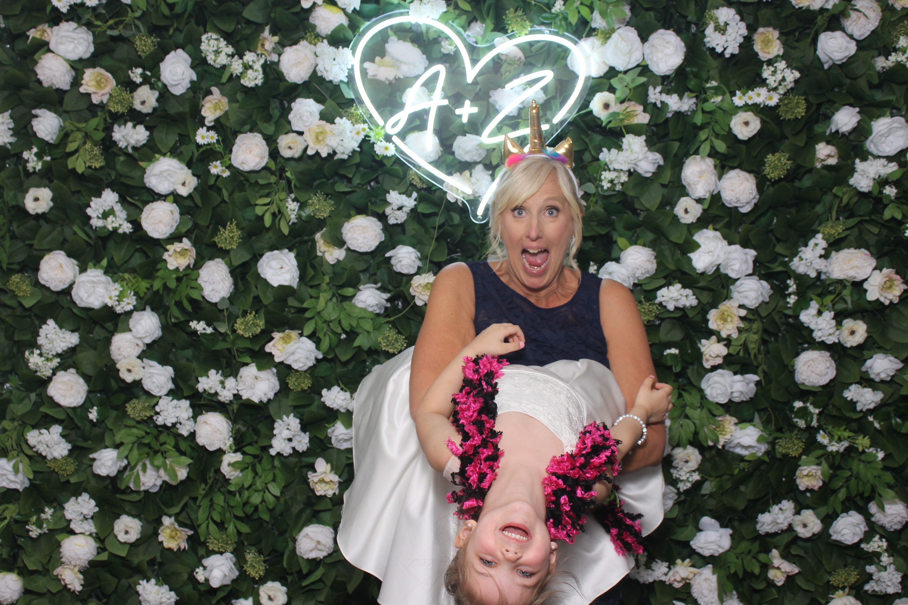 Willcocks wedding  | View more photos from the event at gallery.photoboothcincy.com/u/PhotoBoothCincy/Willcocks-wedding