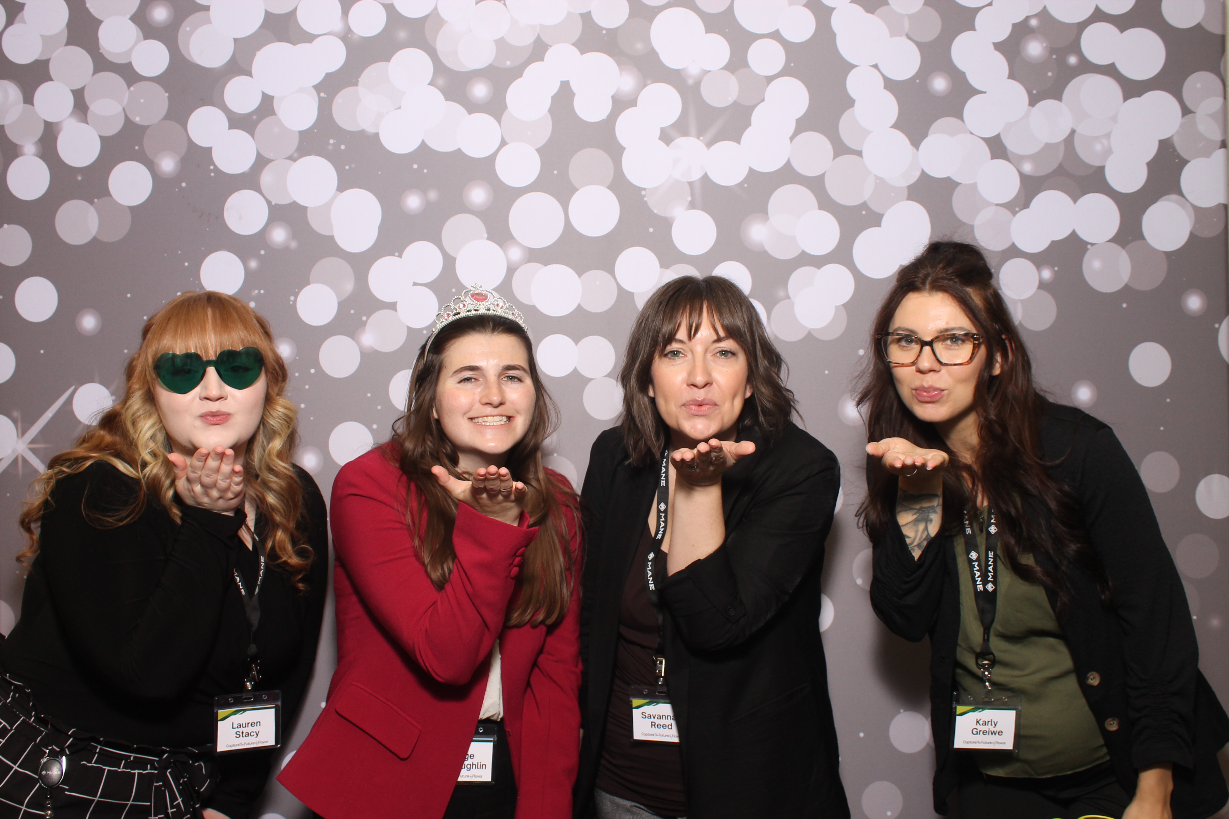 Woodlawn Customer Thurs | View more photos from the event at gallery.photoboothcincy.com/u/PhotoBoothCincy/Woodlawn-Customer-Thurs
